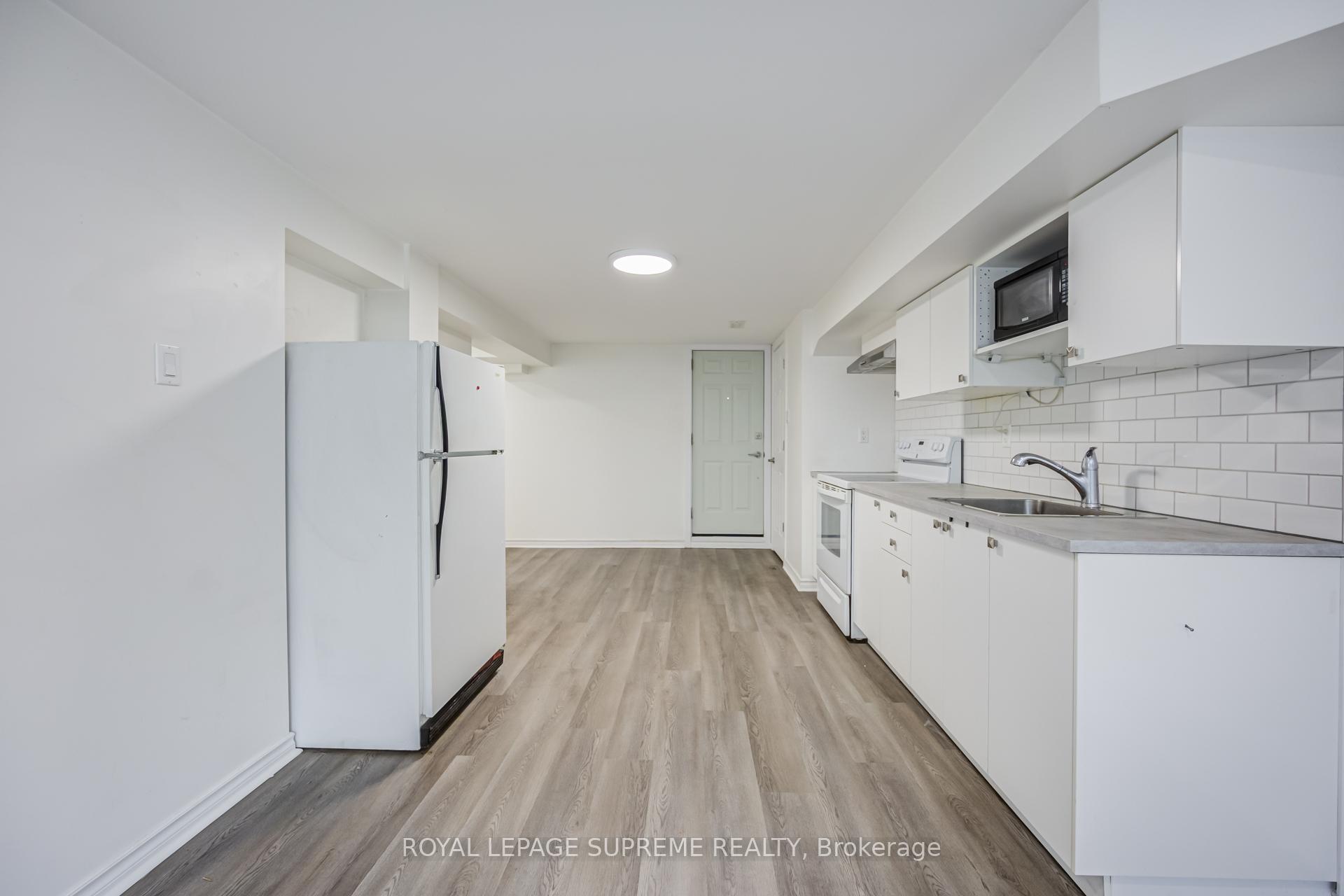 Photo 7 of 27 Dalrymple Drive, Toronto, Rockcliffe-Smythe — HOMEH
