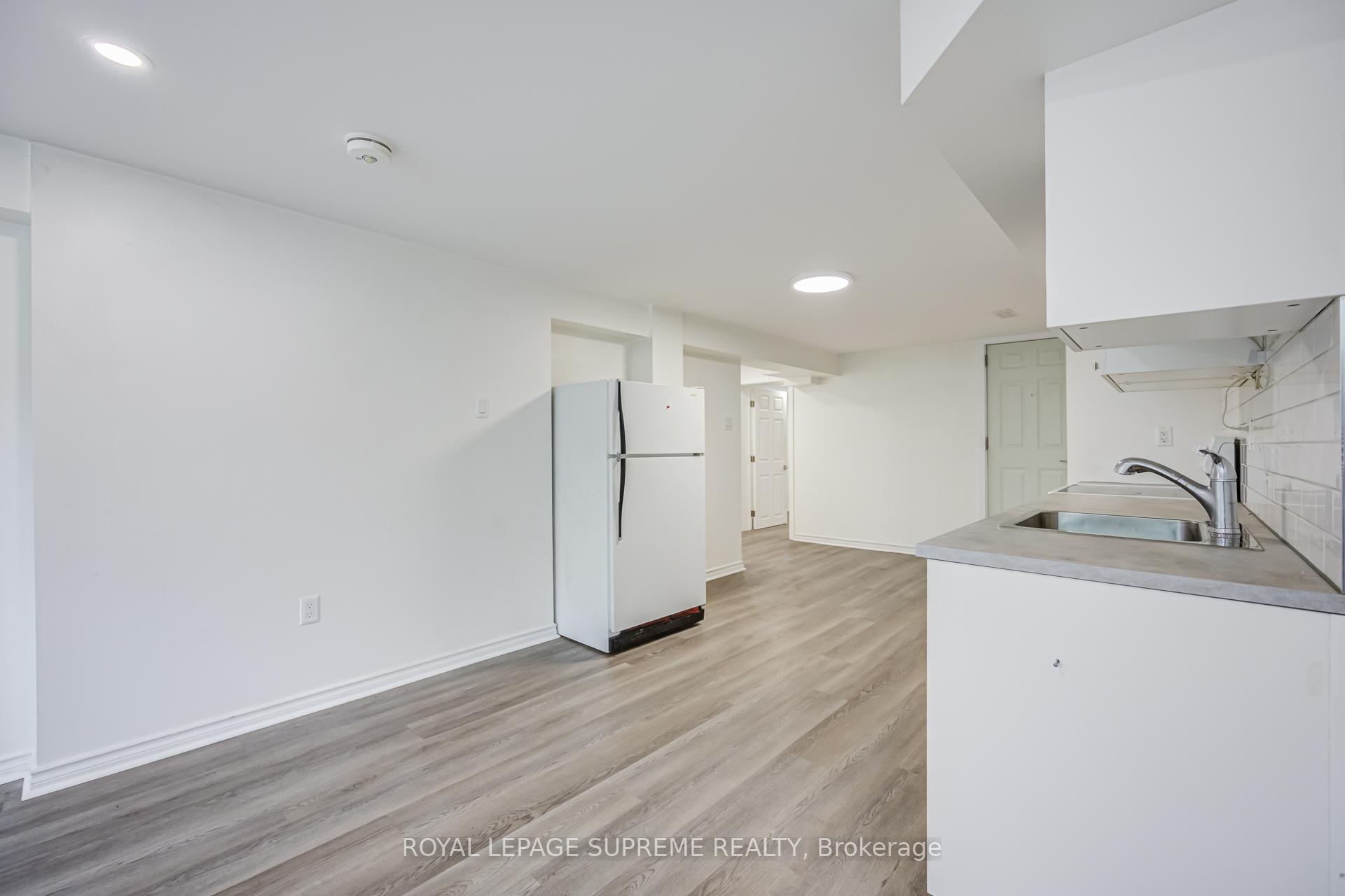 Photo 8 of 27 Dalrymple Drive, Toronto, Rockcliffe-Smythe — HOMEH
