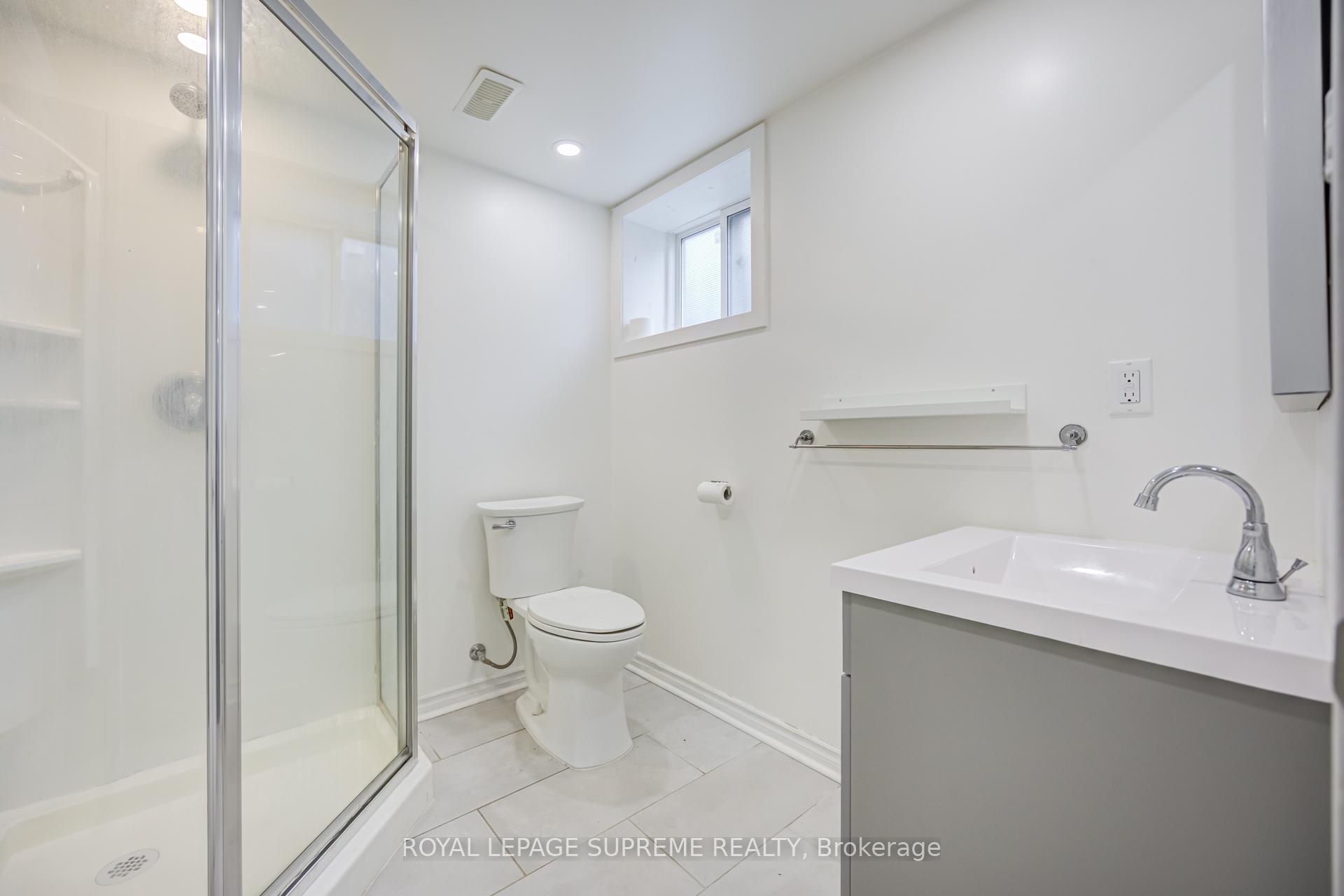 Photo 17 of 27 Dalrymple Drive, Toronto, Rockcliffe-Smythe — HOMEH