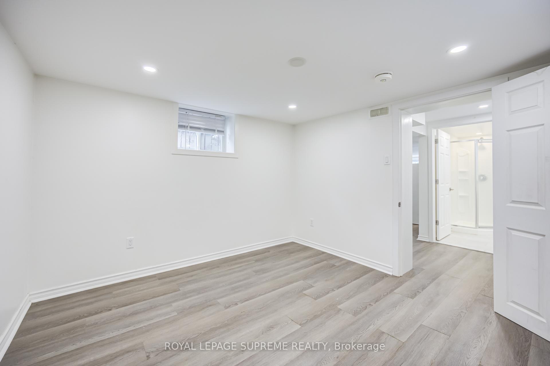 Photo 21 of 27 Dalrymple Drive, Toronto, Rockcliffe-Smythe — HOMEH