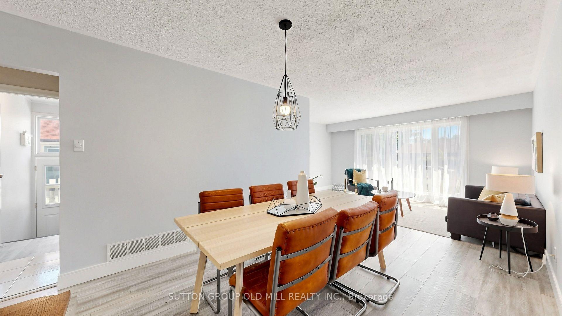Photo 13 of 19 Ascot Avenue, Brampton, Avondale — HOMEH