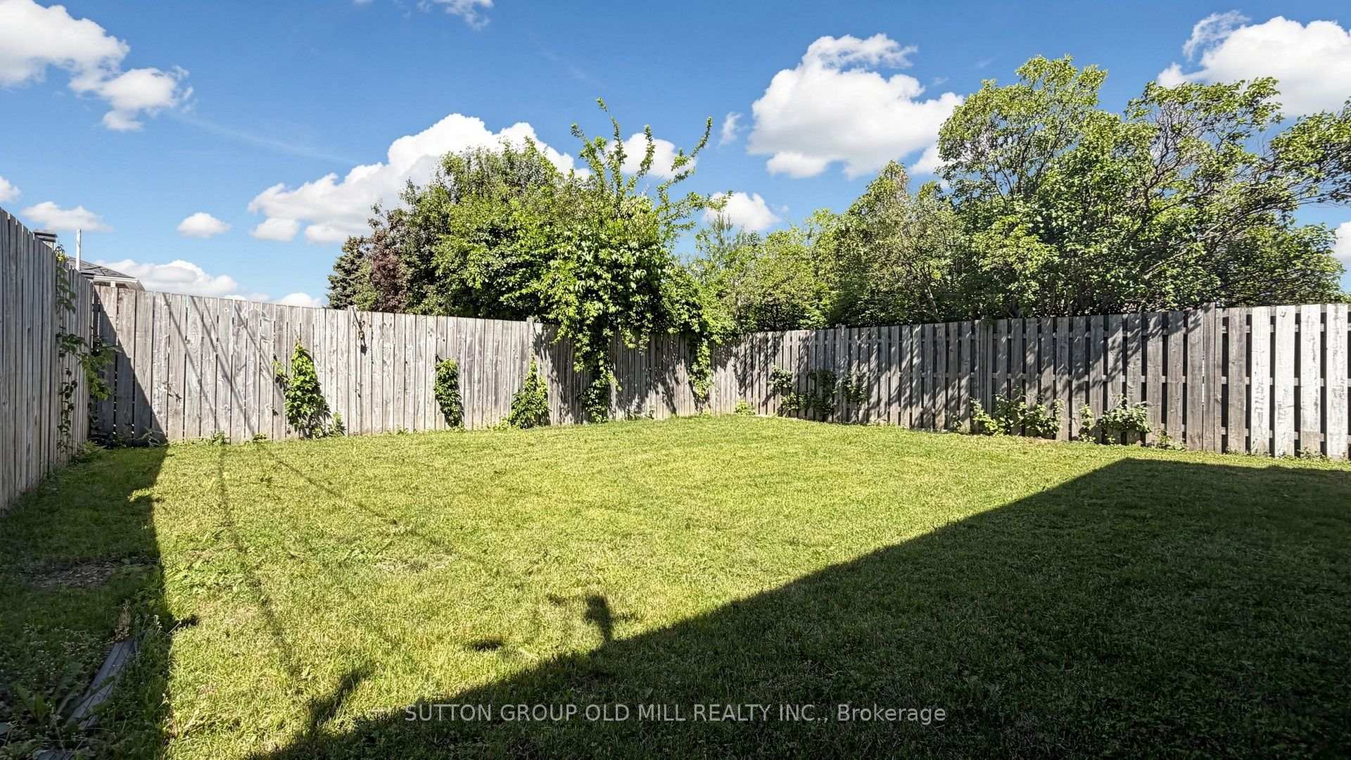 Photo 53 of 19 Ascot Avenue, Brampton, Avondale — HOMEH