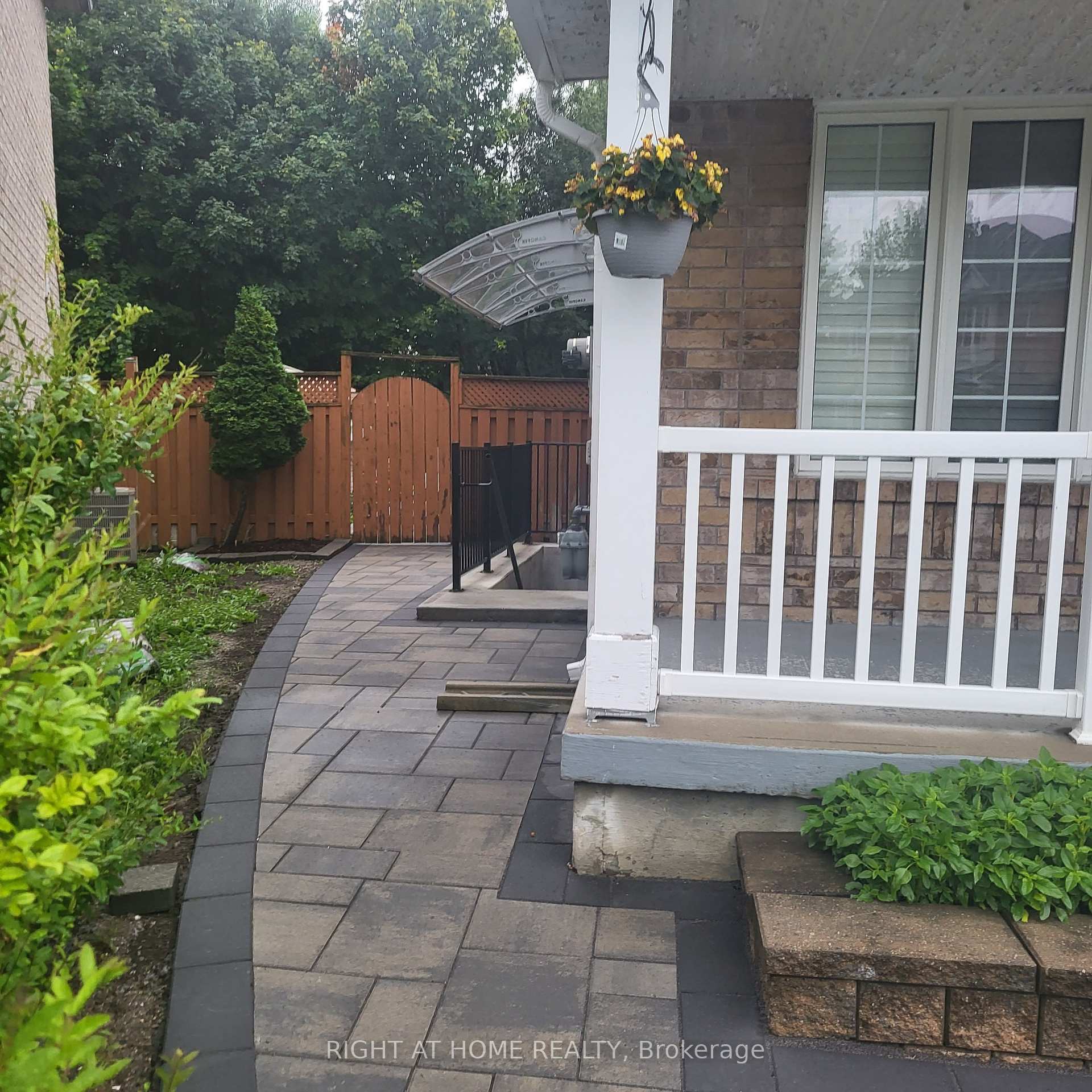 Photo 1 of Unit Bsmt, 75 Grackle Trail S, Scarborough, Rouge — HOMEH