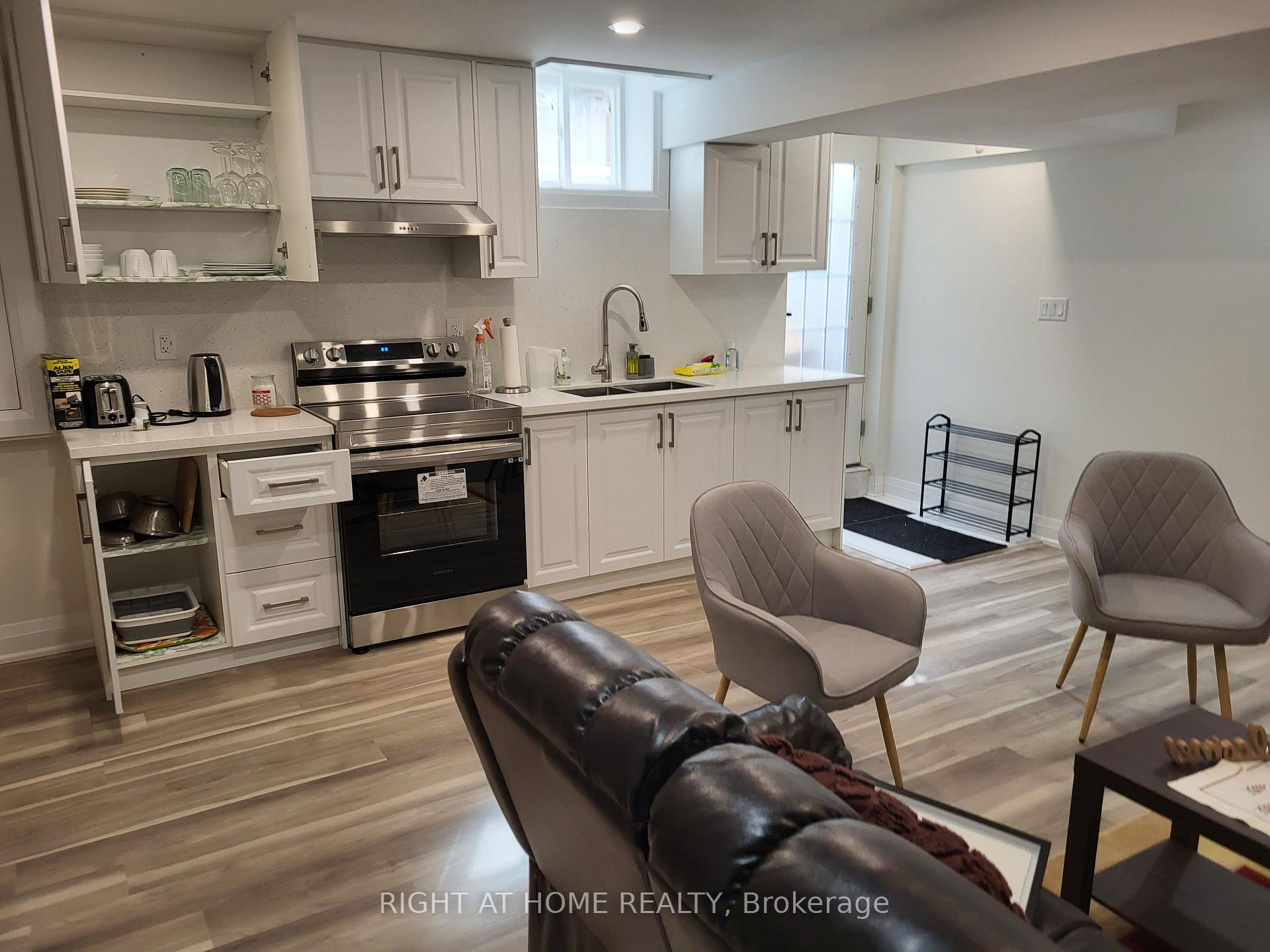 Photo 2 of Unit Bsmt, 75 Grackle Trail S, Scarborough, Rouge — HOMEH