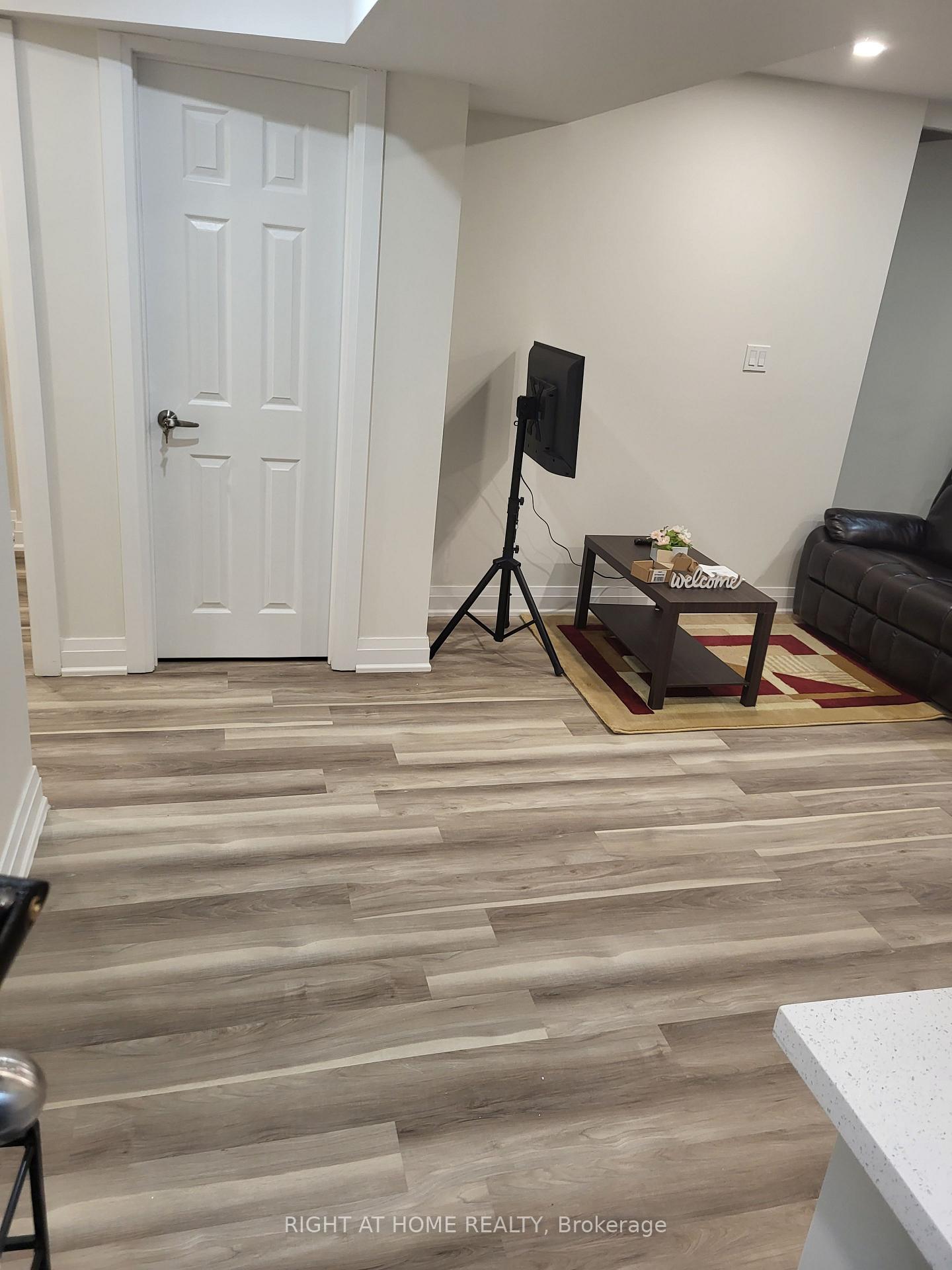 Photo 4 of Unit Bsmt, 75 Grackle Trail S, Scarborough, Rouge — HOMEH