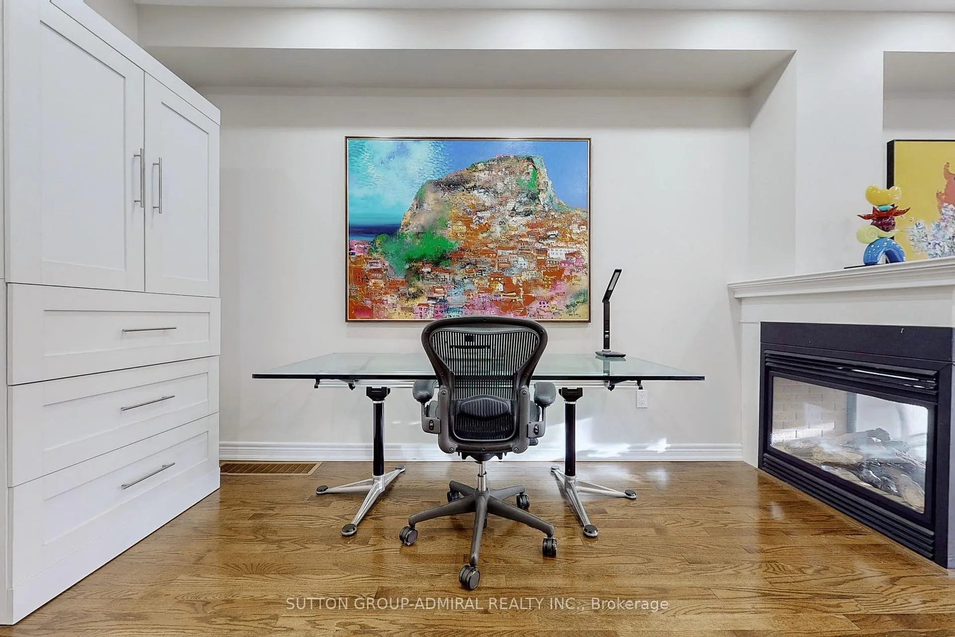 Photo 8 of 41 Lindvest Crescent, Vaughan, Patterson — HOMEH
