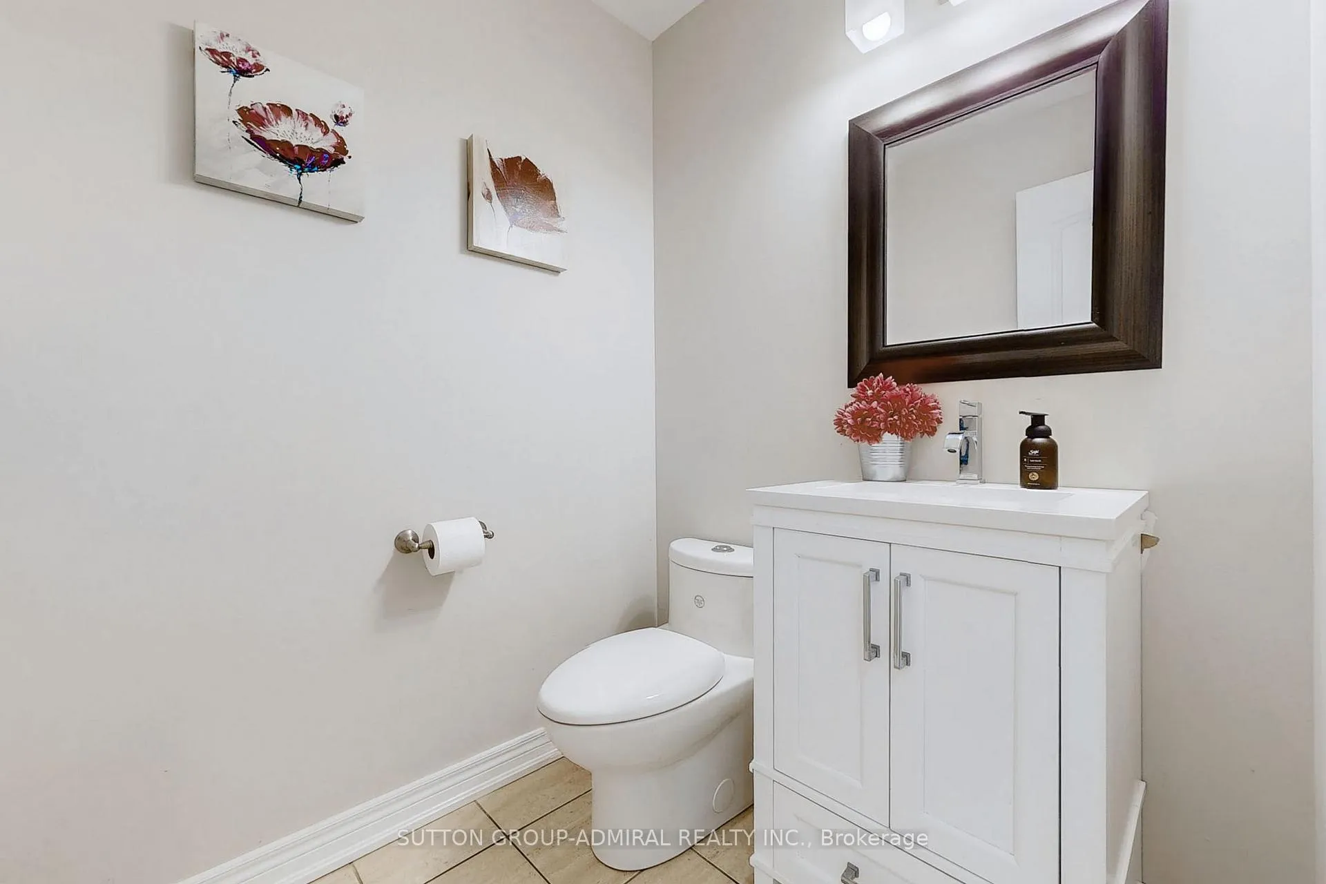Photo 17 of 41 Lindvest Crescent, Vaughan, Patterson — HOMEH