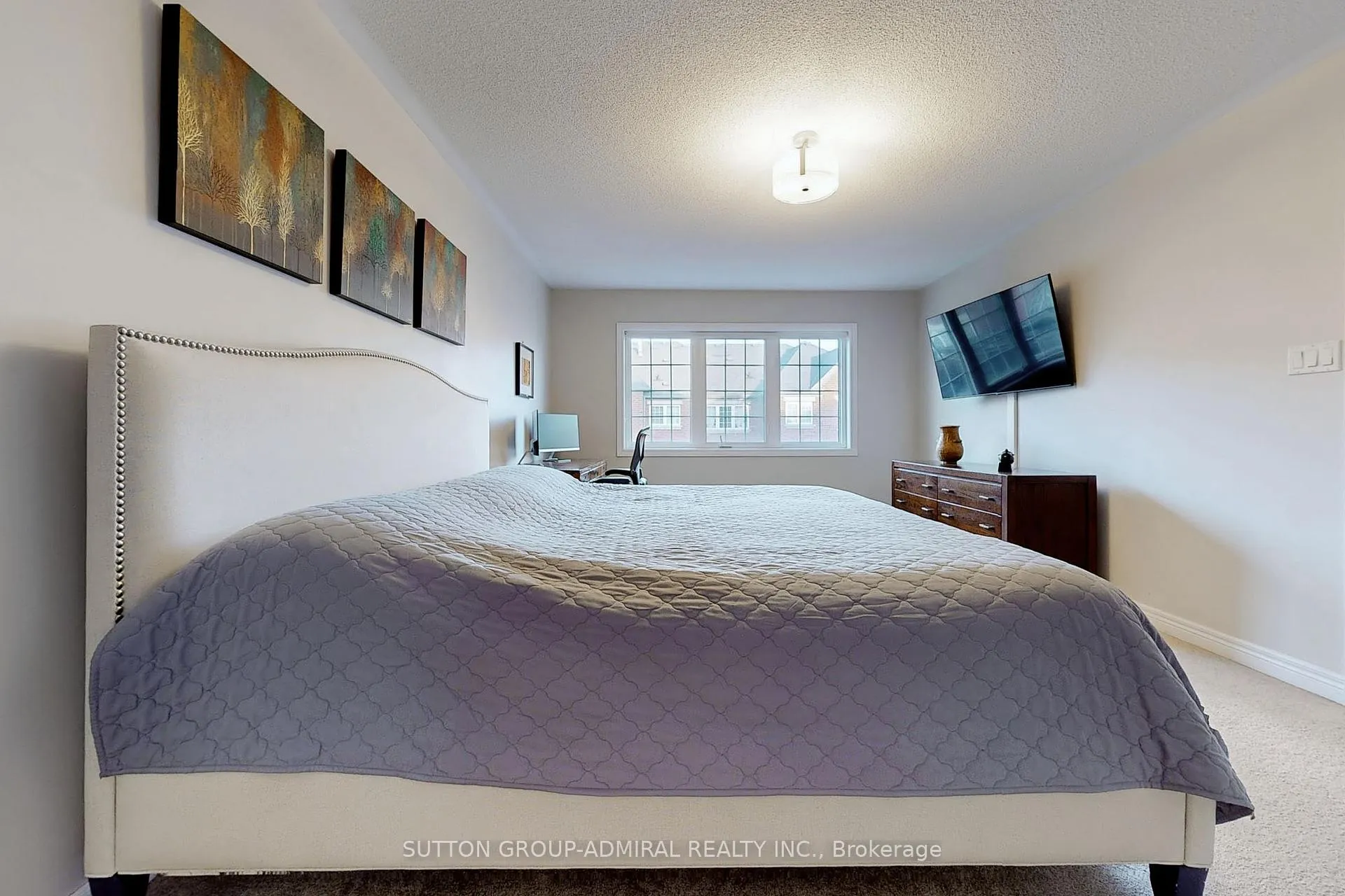 Photo 24 of 41 Lindvest Crescent, Vaughan, Patterson — HOMEH