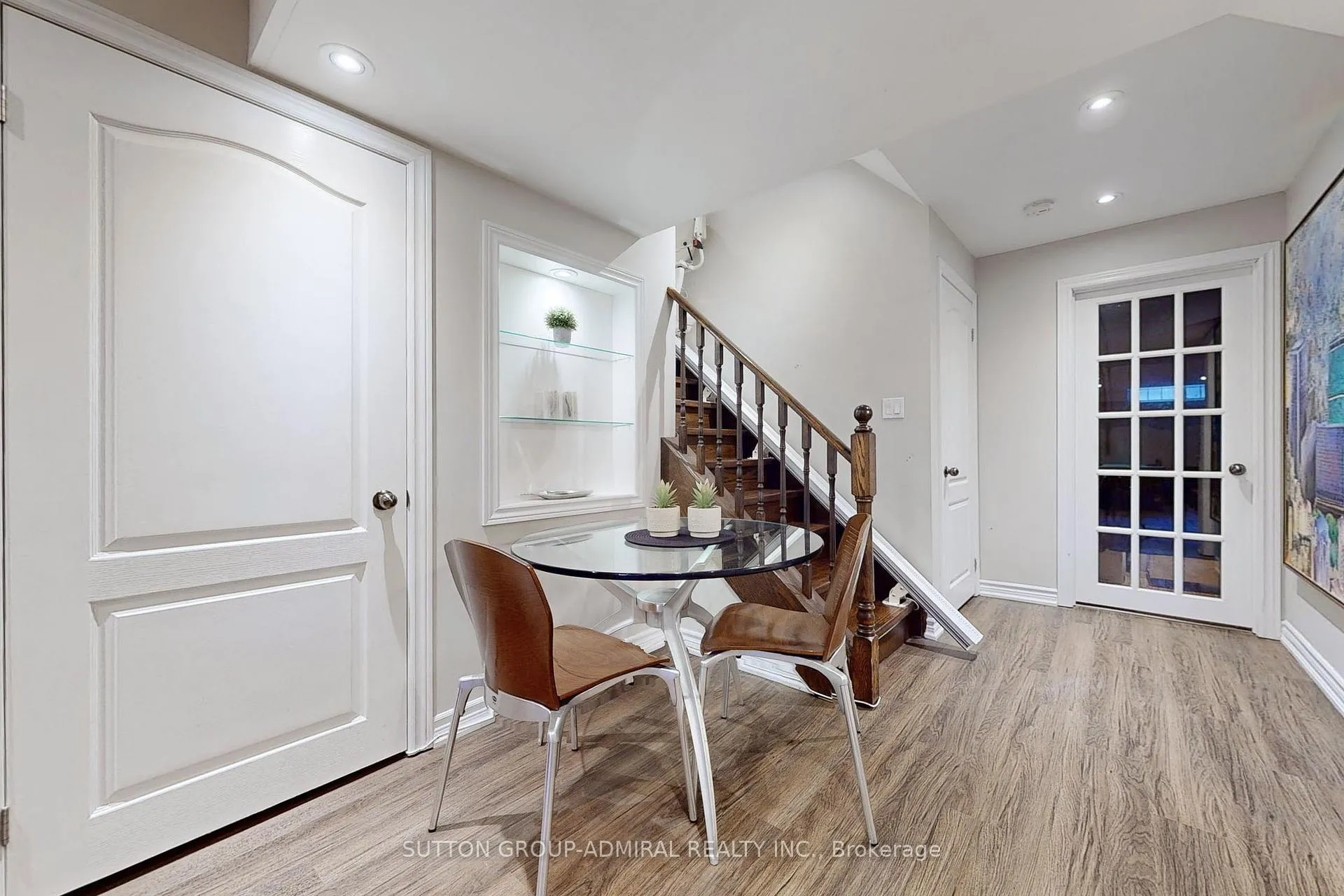 Photo 34 of 41 Lindvest Crescent, Vaughan, Patterson — HOMEH