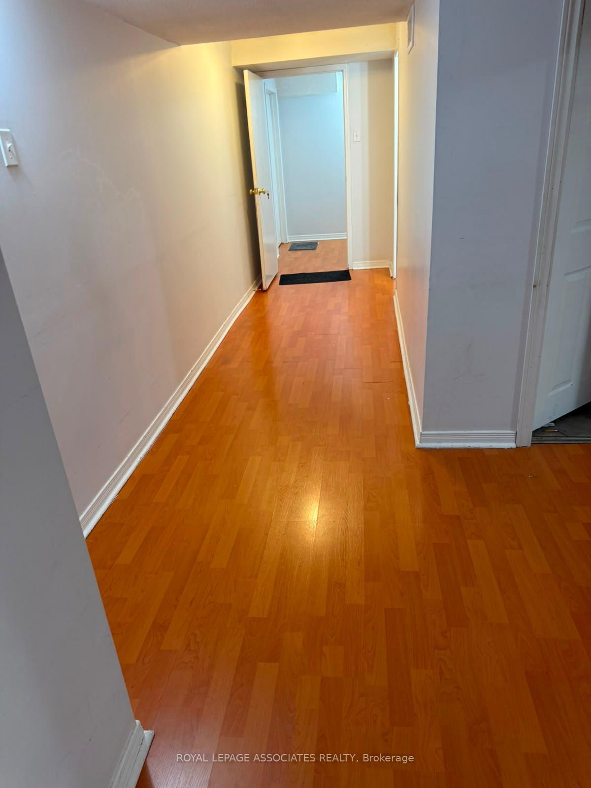 Photo 2 of Unit BSMT, 435 Elson Street, Markham, Cedarwood — HOMEH