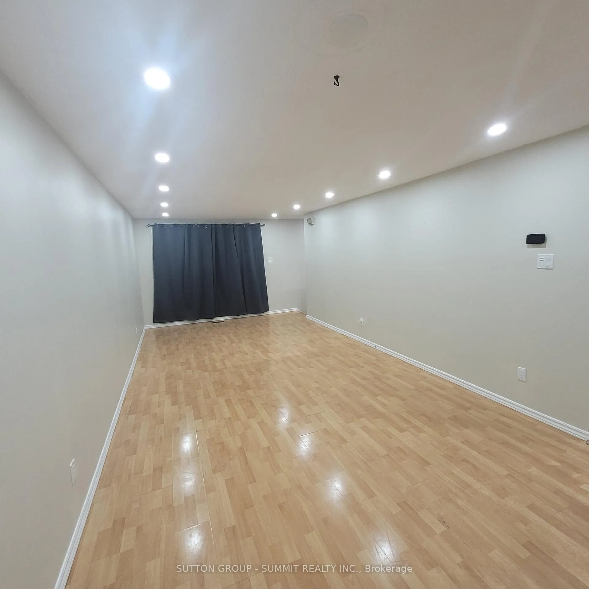 Photo 5 of 65 Northview Heights Drive, Cambridge — HOMEH