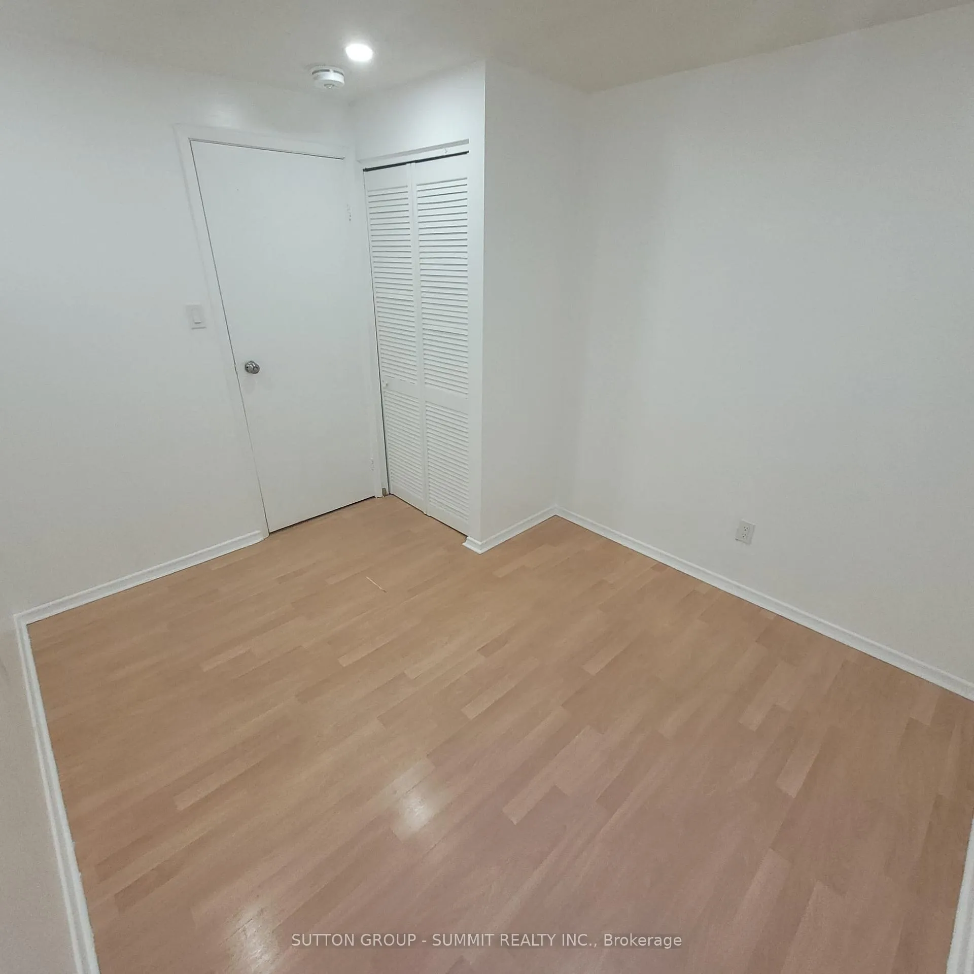 Photo 16 of 65 Northview Heights Drive, Cambridge — HOMEH