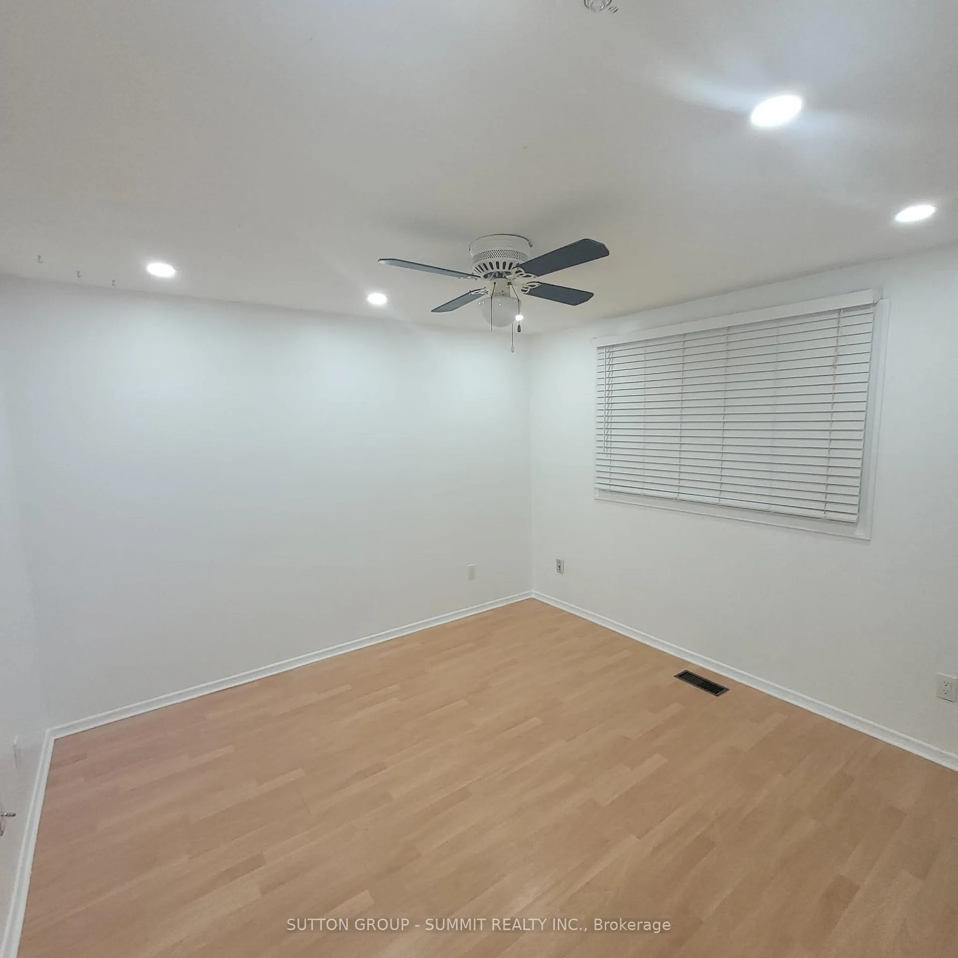 Photo 18 of 65 Northview Heights Drive, Cambridge — HOMEH