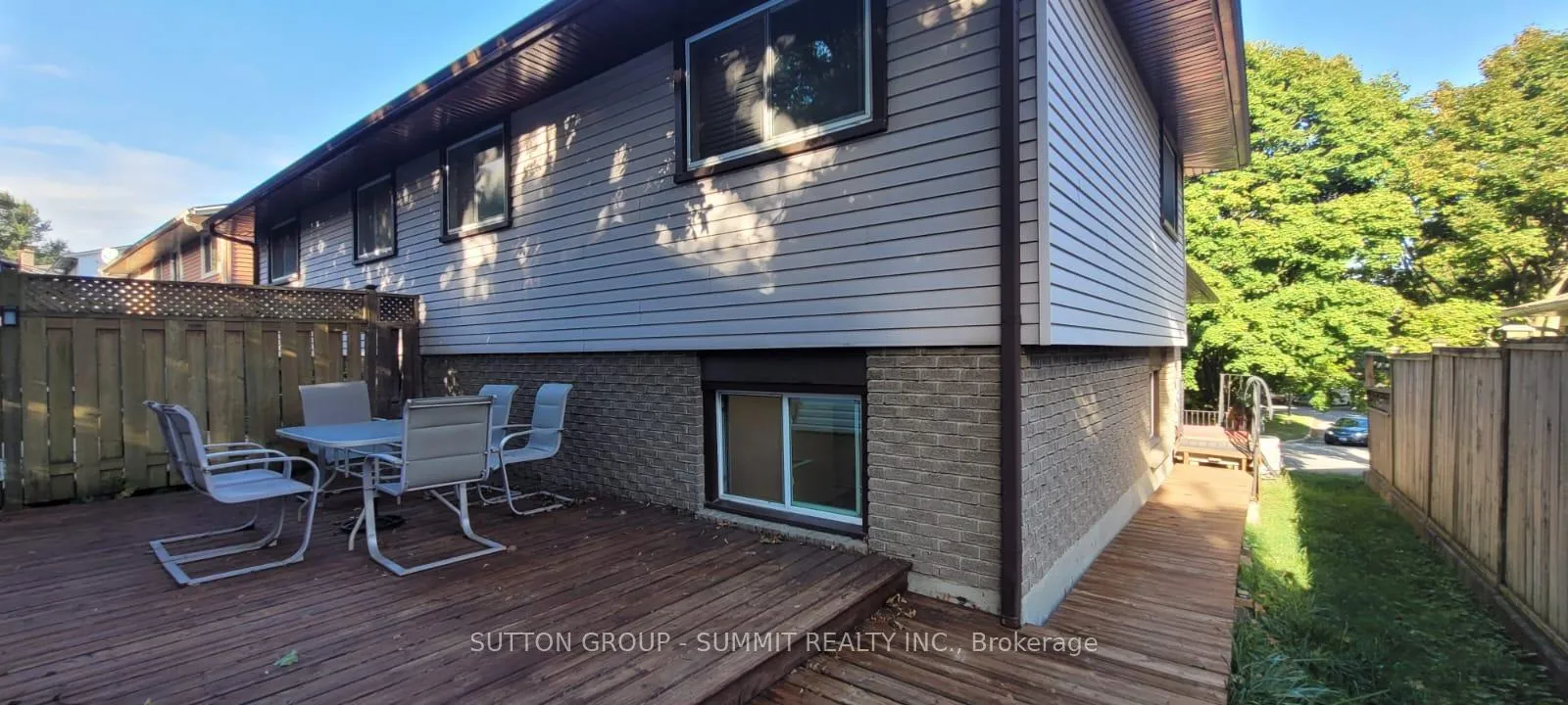 Photo 23 of 65 Northview Heights Drive, Cambridge — HOMEH