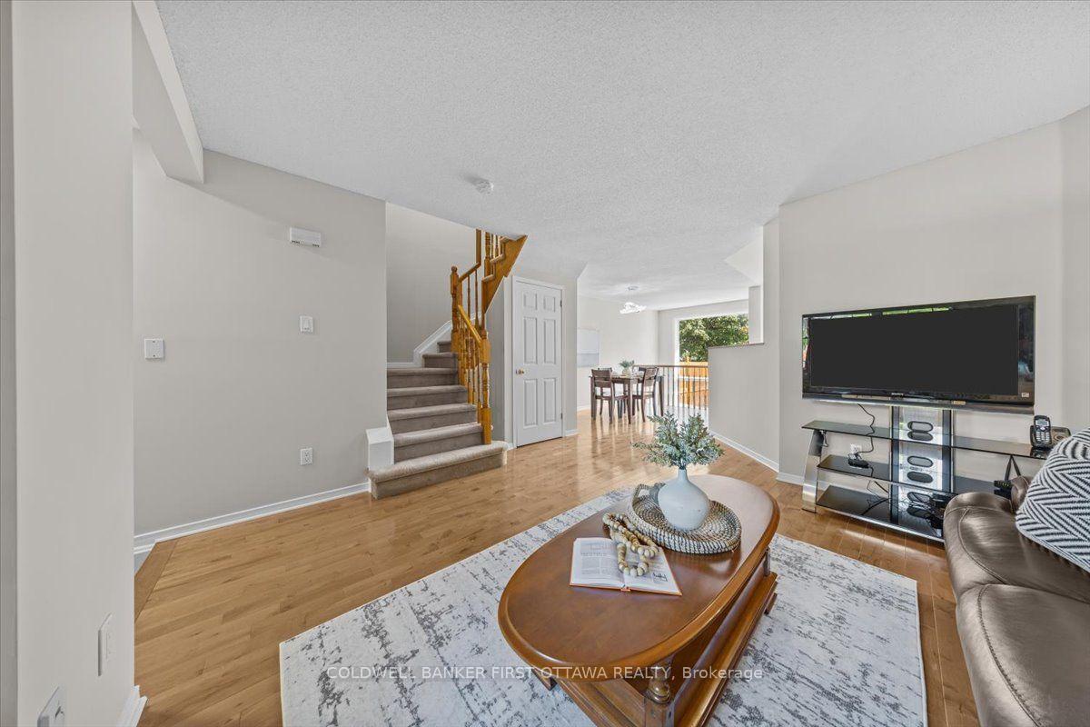 Photo 3 of 46 Margrave Avenue, Ottawa, Hunt Club Park/Greenboro — HOMEH