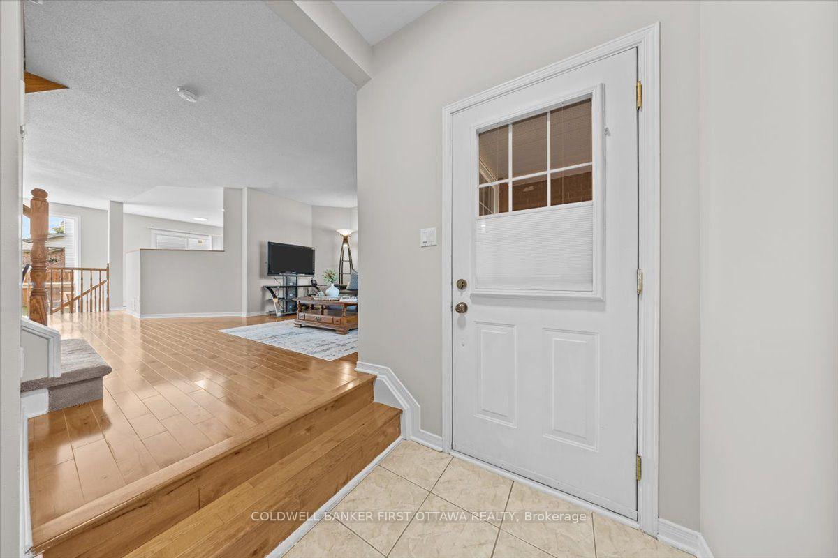 Photo 5 of 46 Margrave Avenue, Ottawa, Hunt Club Park/Greenboro — HOMEH