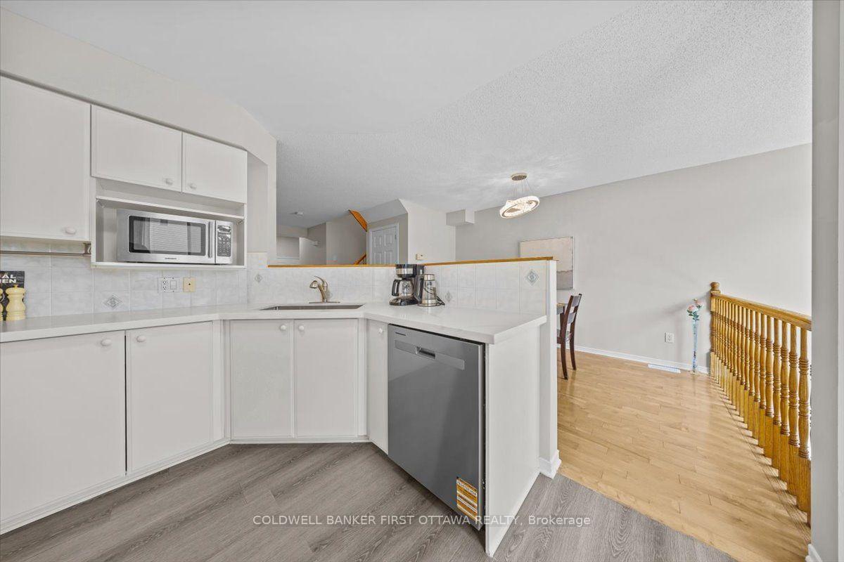 Photo 10 of 46 Margrave Avenue, Ottawa, Hunt Club Park/Greenboro — HOMEH