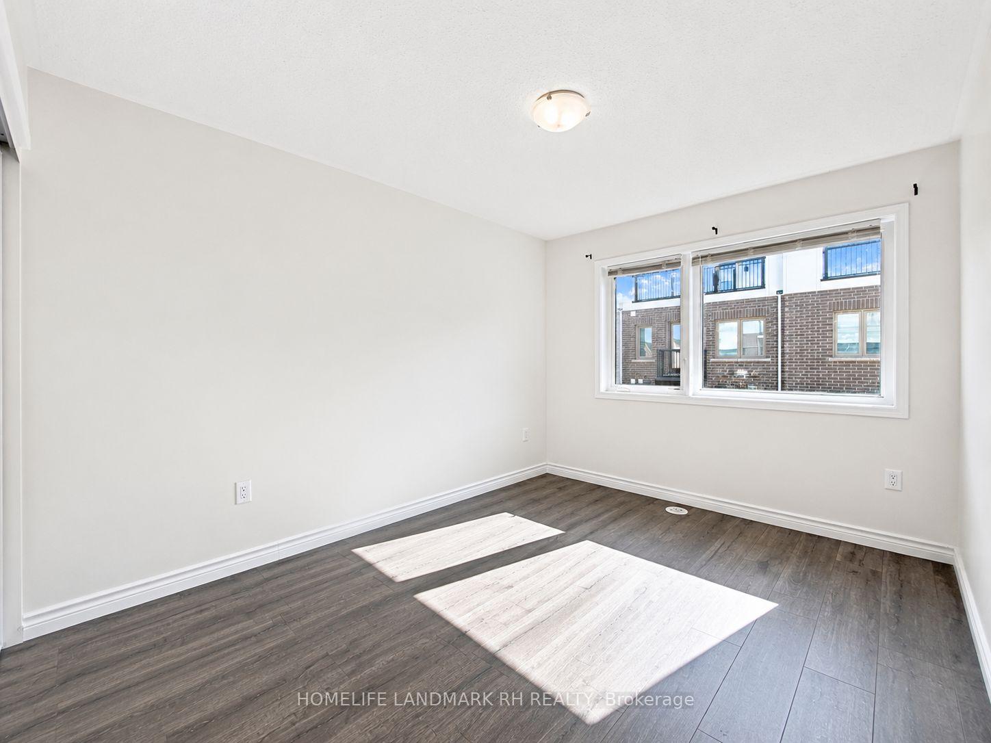Photo 17 of 19 Edward Lennox Street, Markham, Cornell — HOMEH