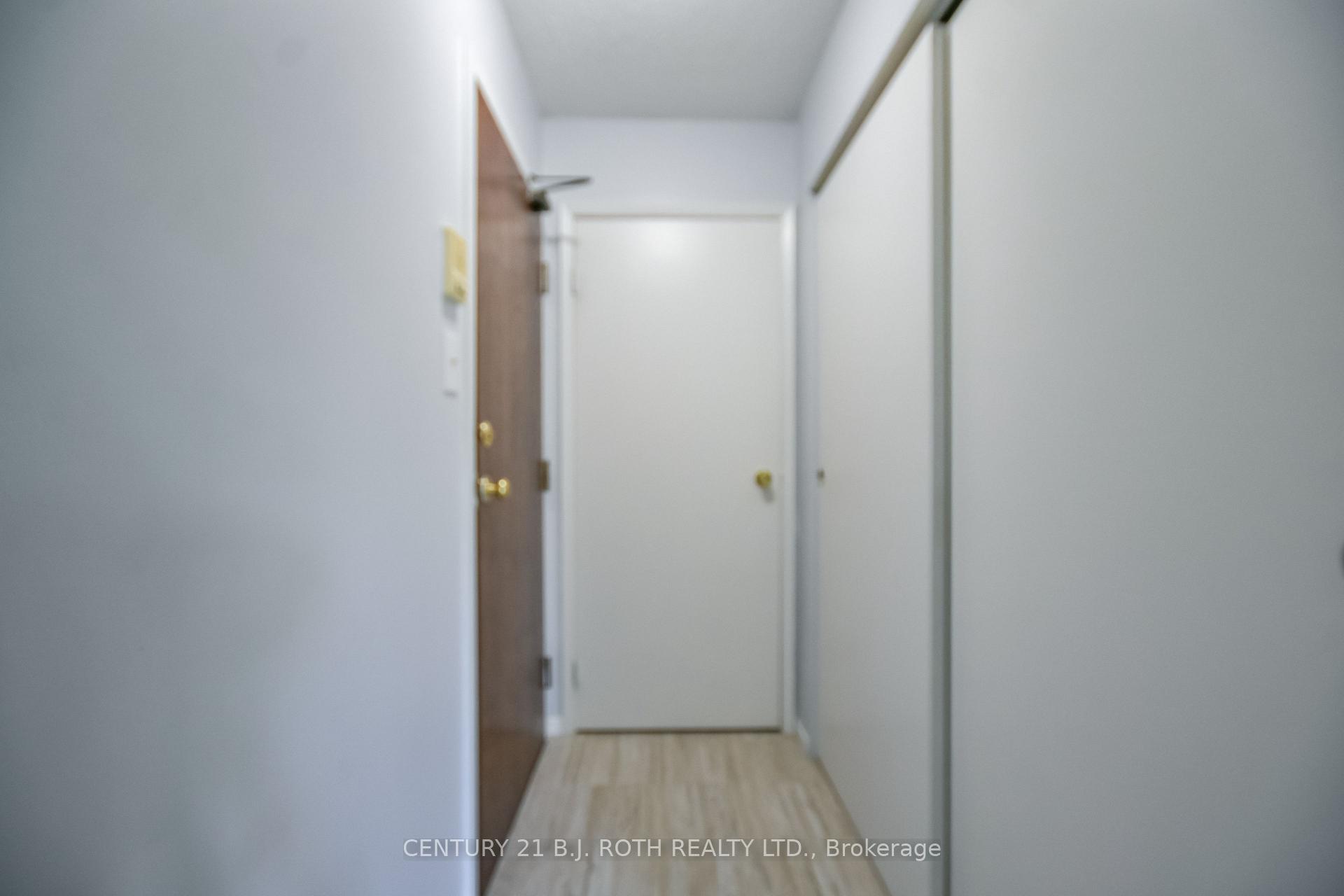 Photo 3 of Unit D11, 163 Edgehill Drive, Barrie, Letitia Heights — HOMEH