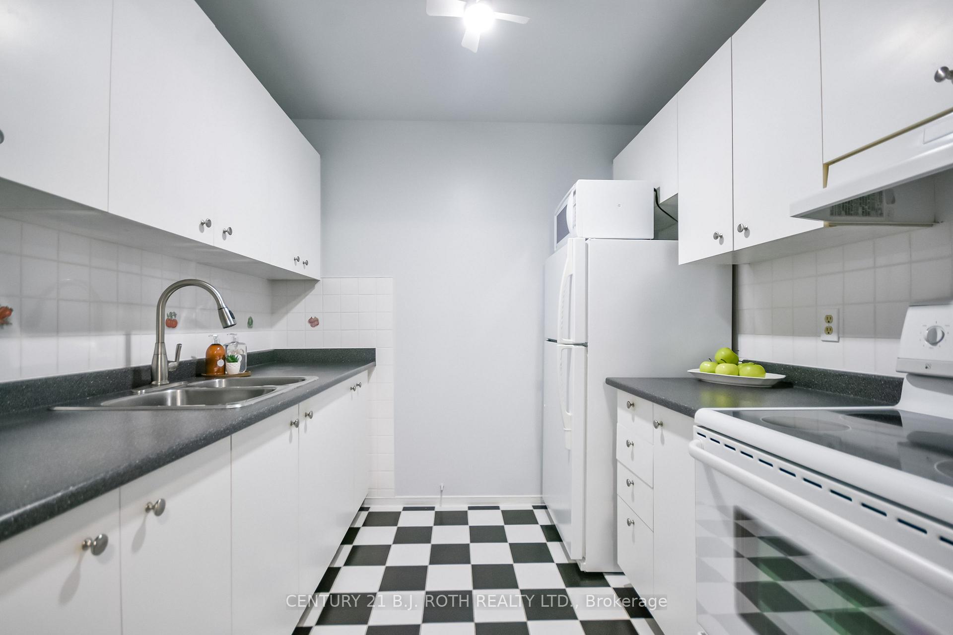 Photo 13 of Unit D11, 163 Edgehill Drive, Barrie, Letitia Heights — HOMEH