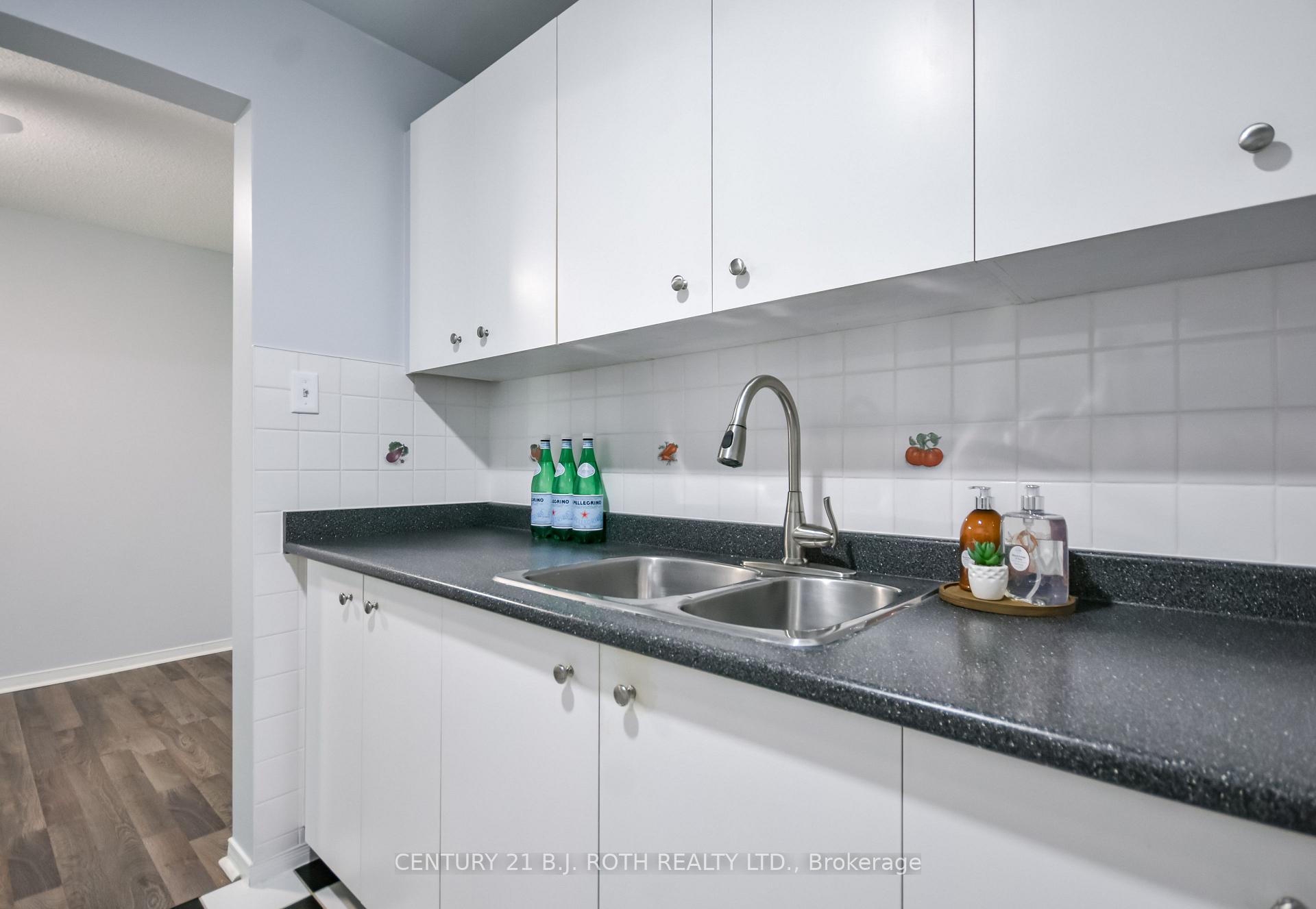 Photo 14 of Unit D11, 163 Edgehill Drive, Barrie, Letitia Heights — HOMEH