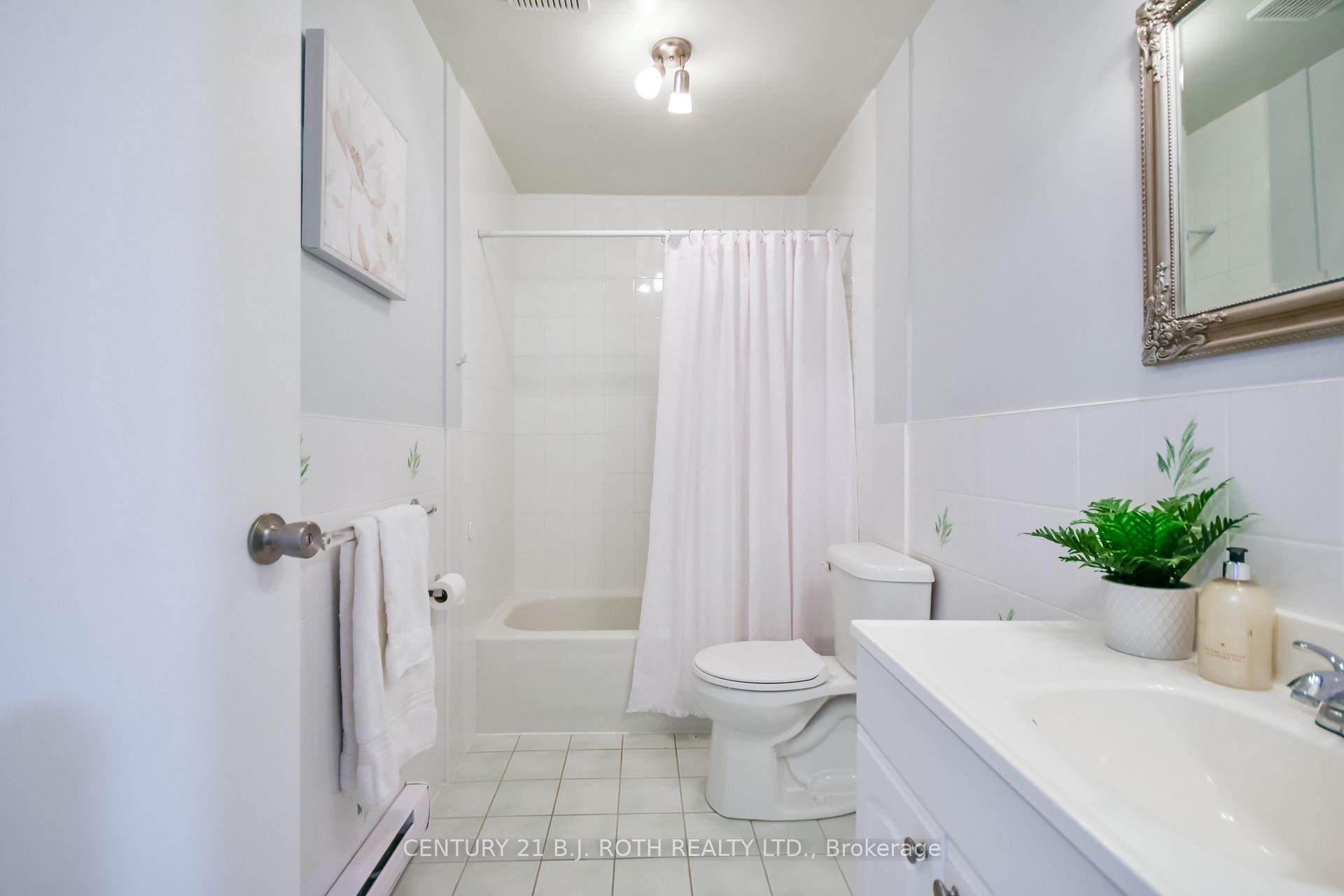 Photo 19 of Unit D11, 163 Edgehill Drive, Barrie, Letitia Heights — HOMEH