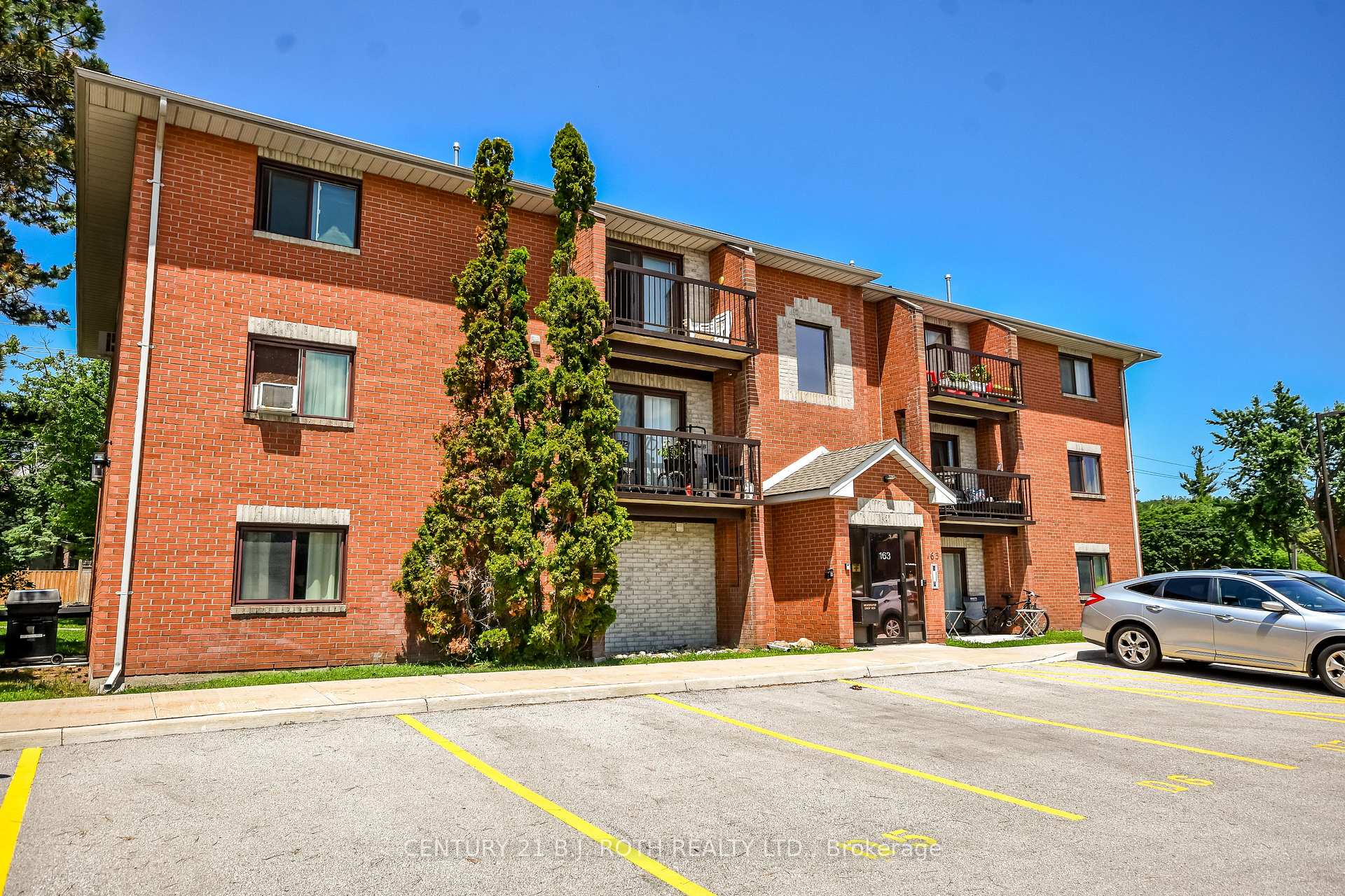 Photo 27 of Unit D11, 163 Edgehill Drive, Barrie, Letitia Heights — HOMEH