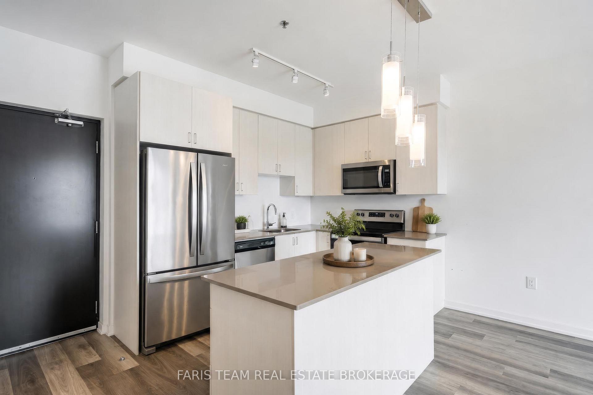 Photo 6 of Unit 401, 430 Essa Road, Barrie, Holly — HOMEH
