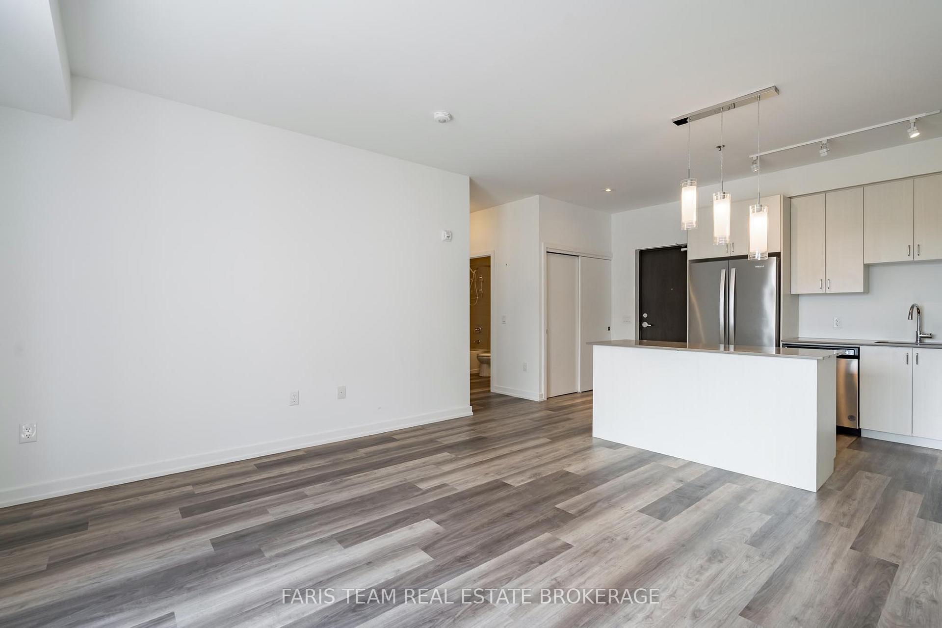 Photo 13 of Unit 401, 430 Essa Road, Barrie, Holly — HOMEH