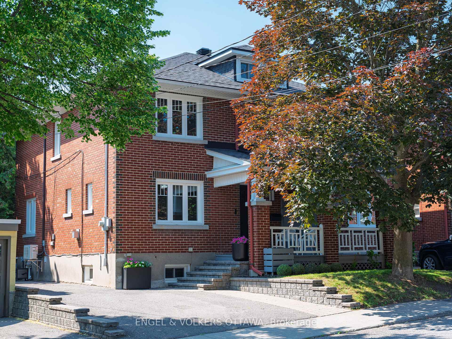 Photo 1 of 174 Hickory Street, Ottawa, West Centre Town — HOMEH