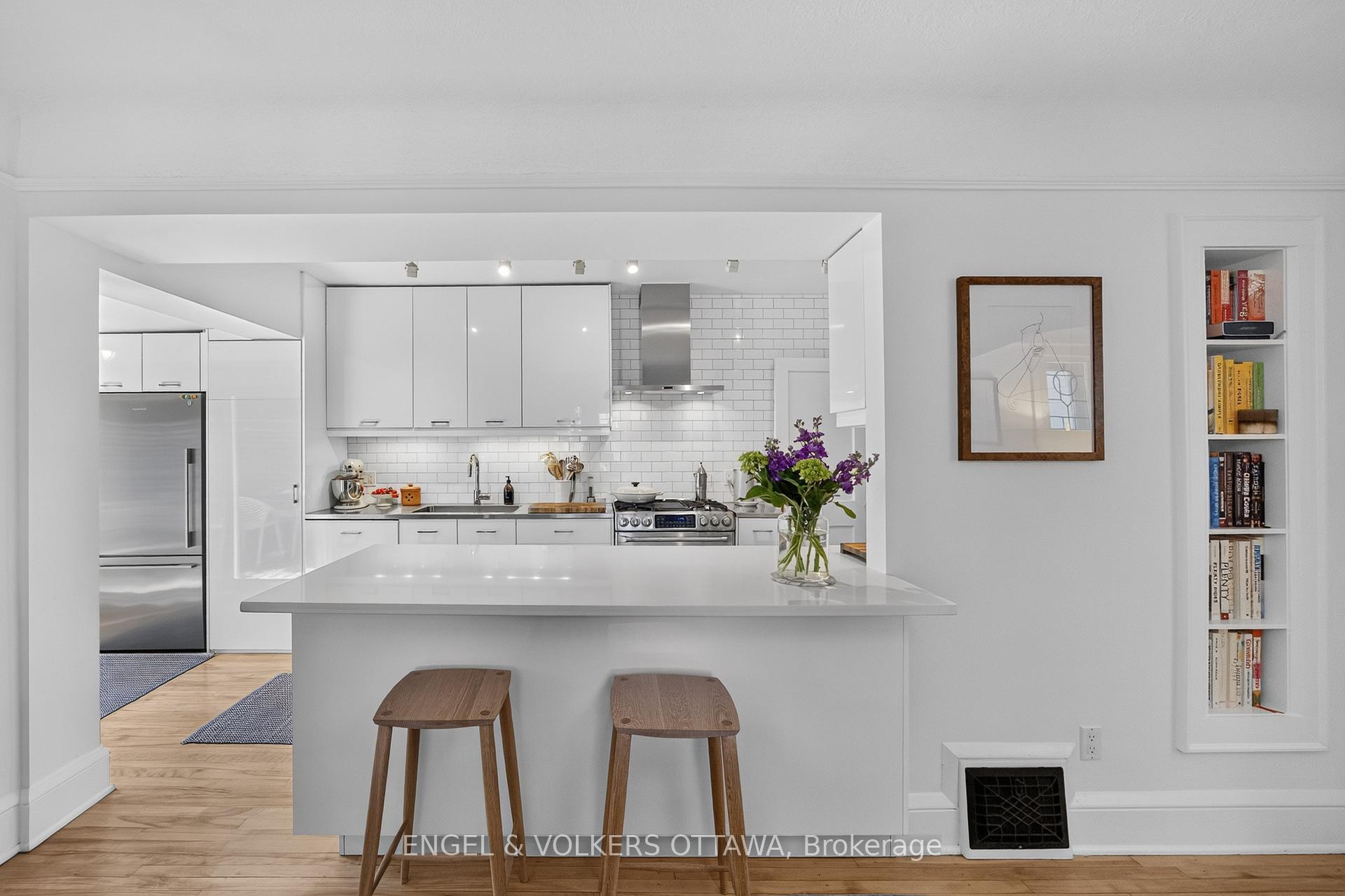 Photo 17 of 174 Hickory Street, Ottawa, West Centre Town — HOMEH