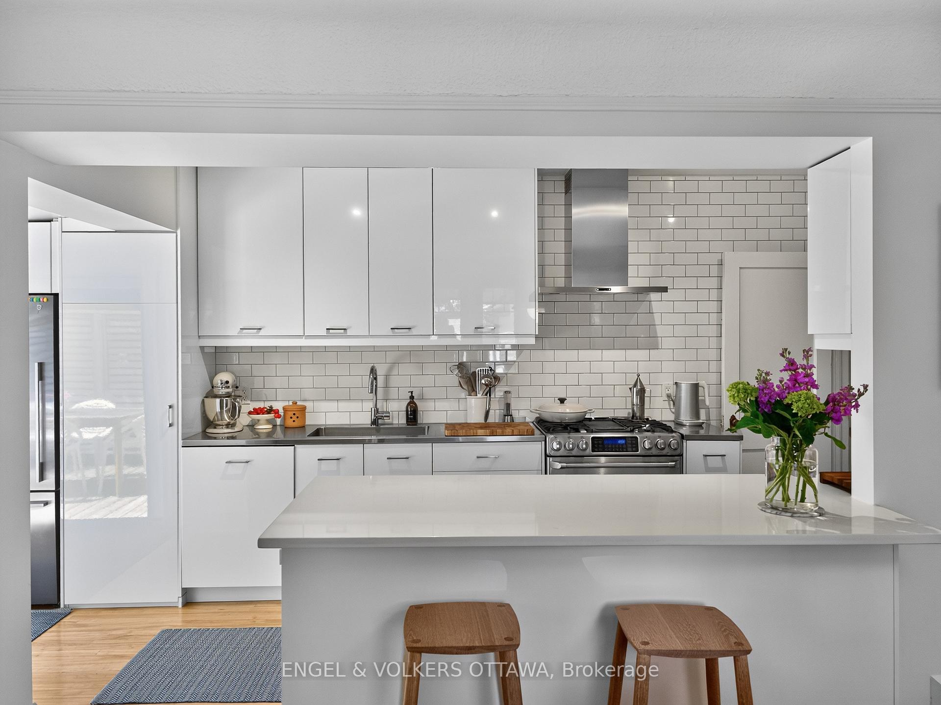 Photo 18 of 174 Hickory Street, Ottawa, West Centre Town — HOMEH
