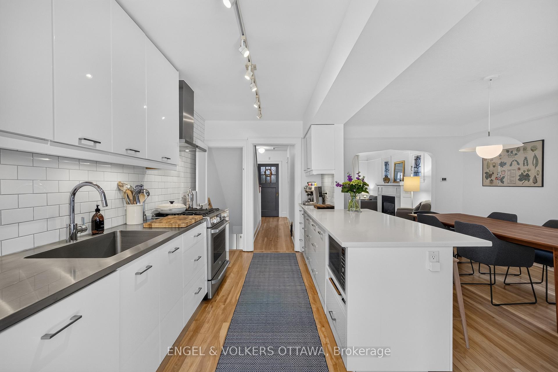 Photo 19 of 174 Hickory Street, Ottawa, West Centre Town — HOMEH