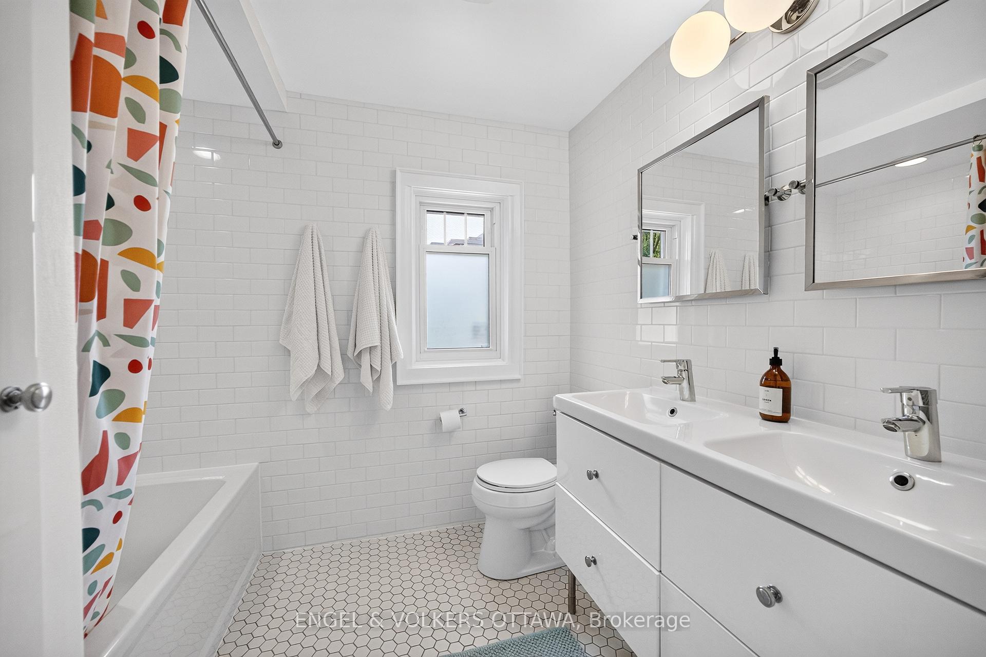 Photo 33 of 174 Hickory Street, Ottawa, West Centre Town — HOMEH