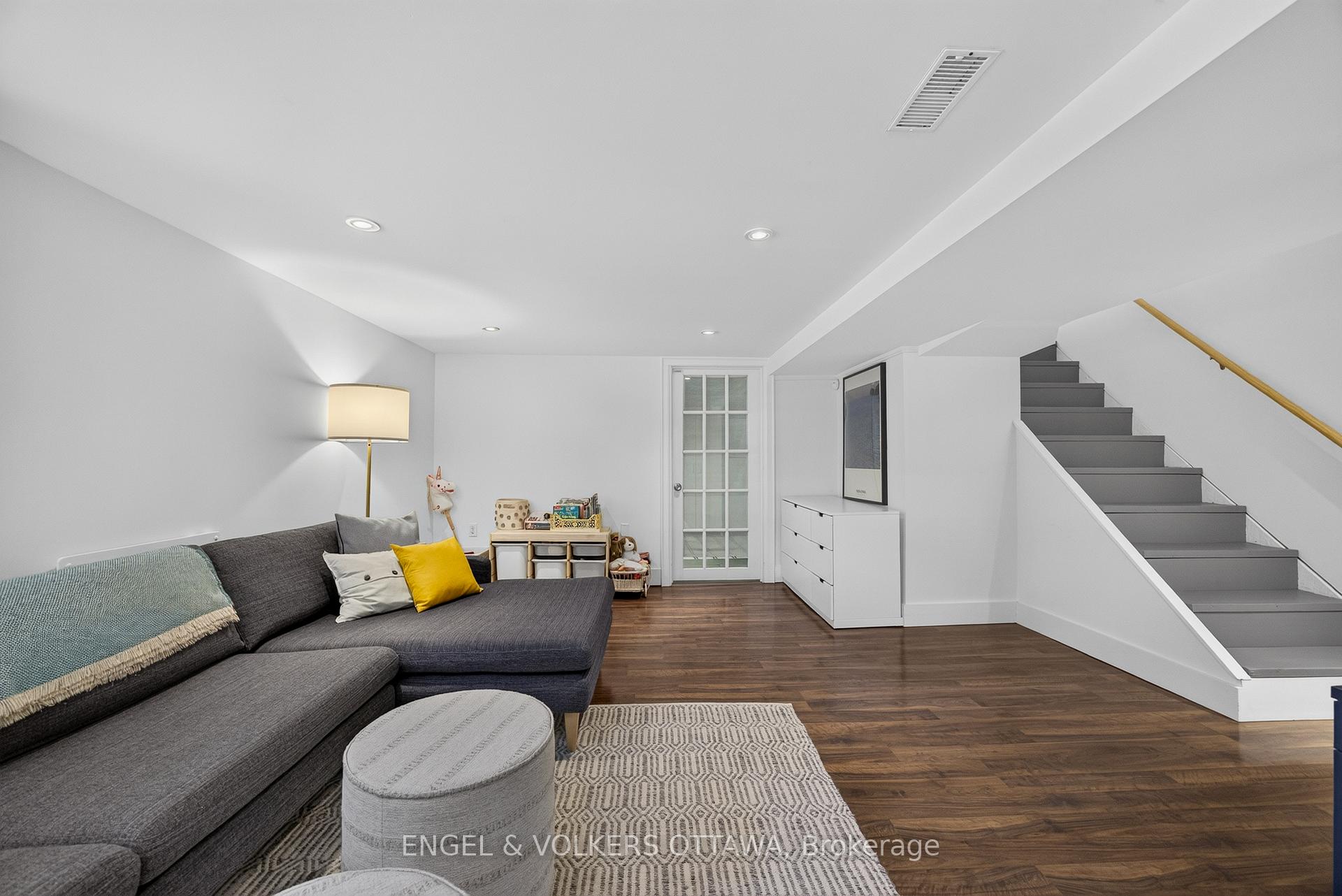 Photo 41 of 174 Hickory Street, Ottawa, West Centre Town — HOMEH