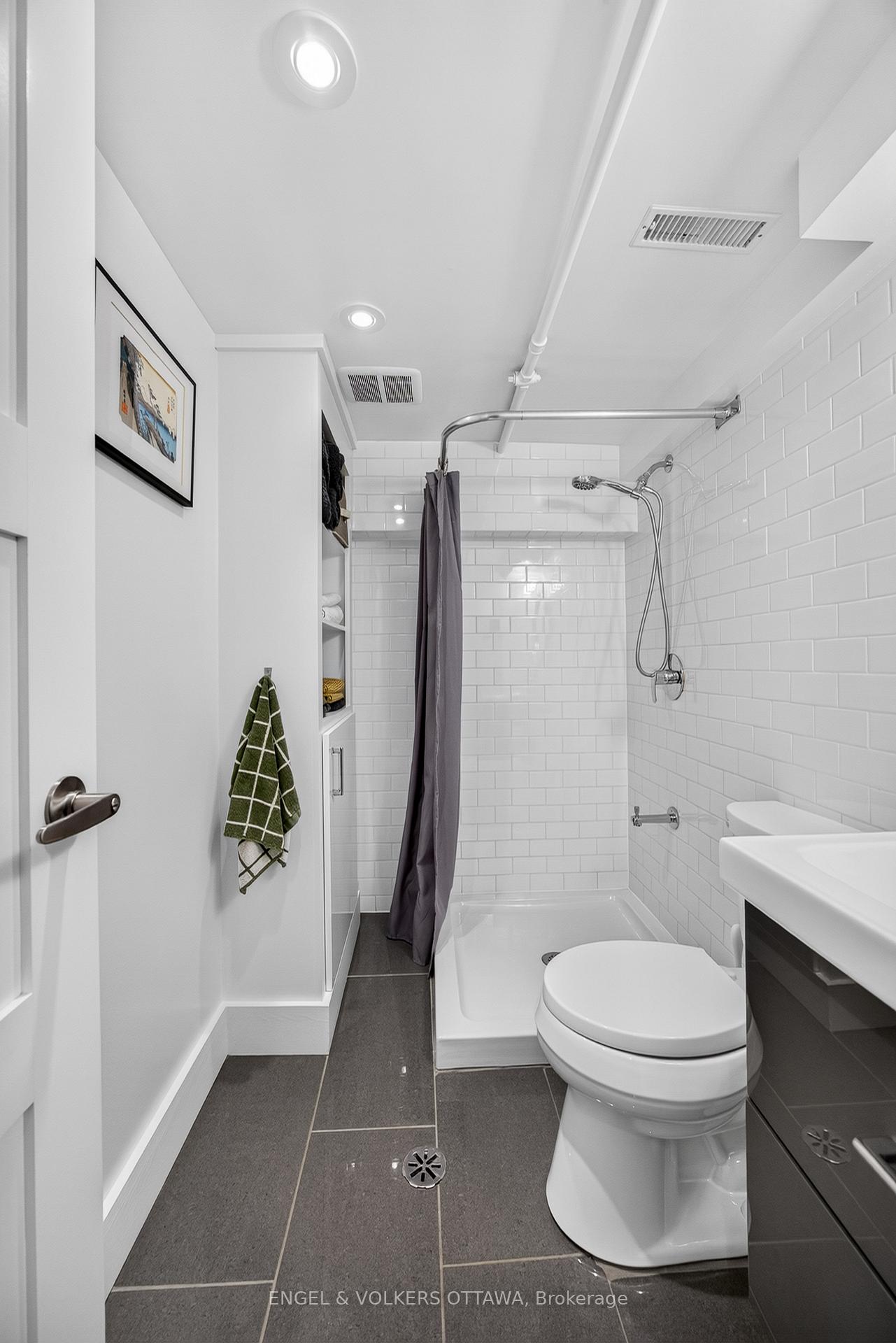 Photo 44 of 174 Hickory Street, Ottawa, West Centre Town — HOMEH