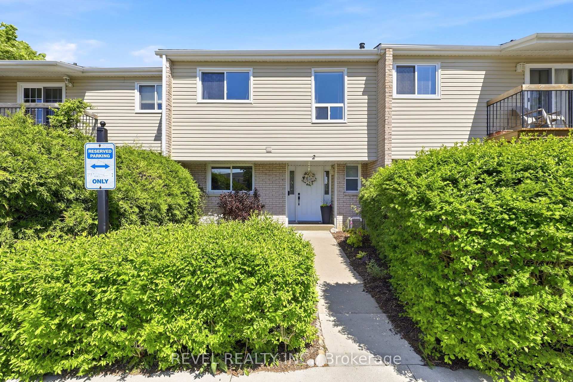 Photo 1 of Unit 2, 669 Osgoode Drive, London, South Y — HOMEH