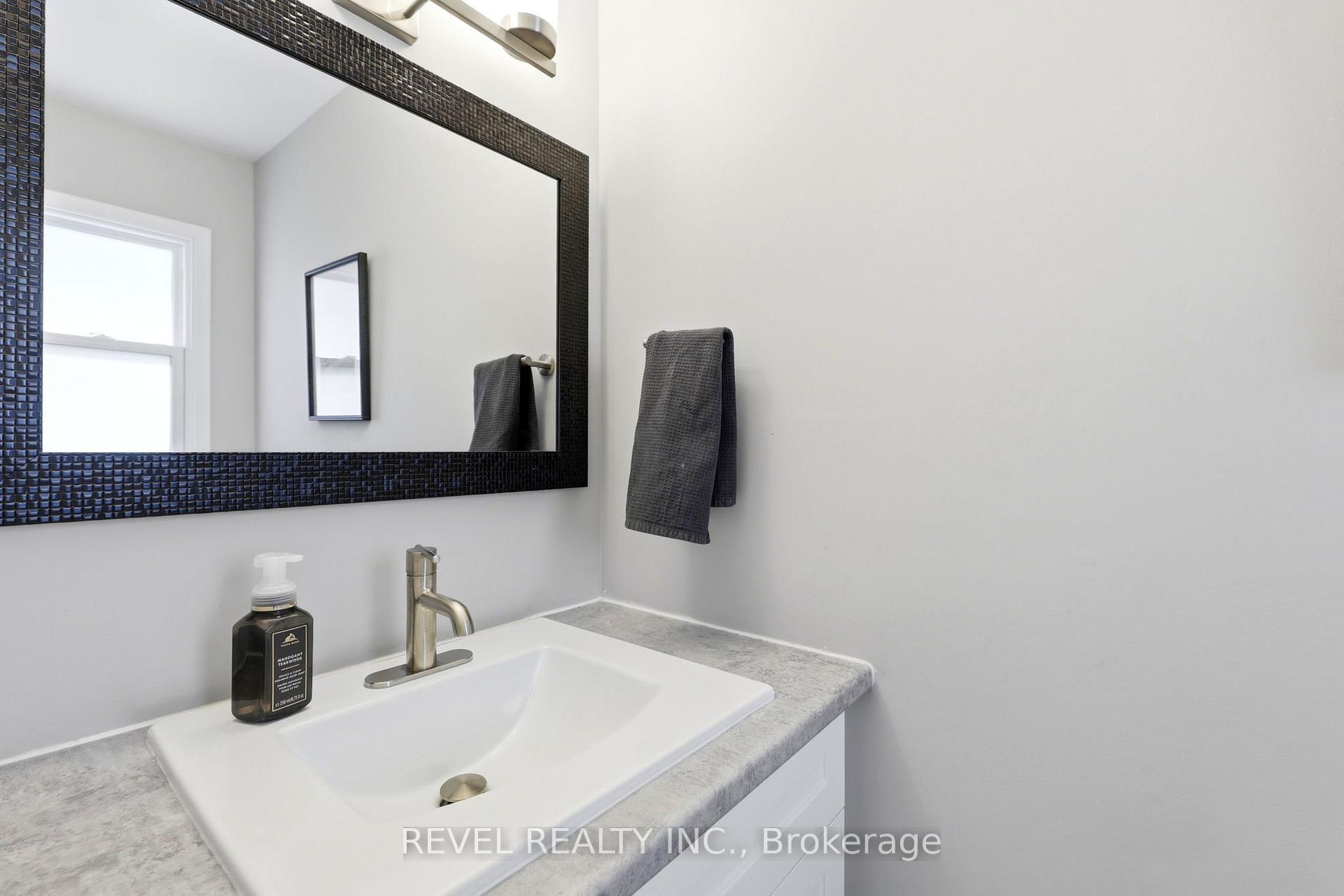 Photo 12 of Unit 2, 669 Osgoode Drive, London, South Y — HOMEH
