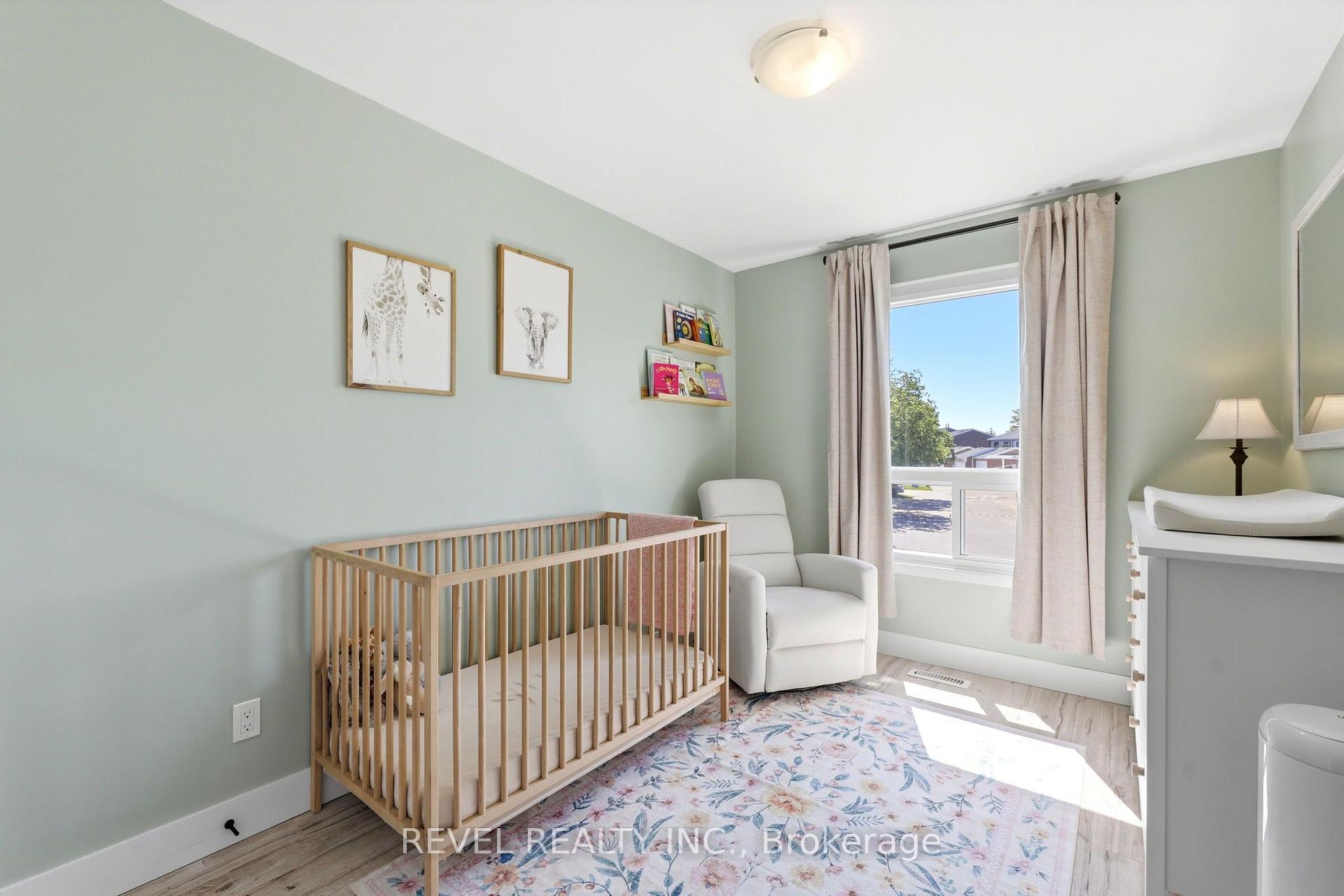 Photo 22 of Unit 2, 669 Osgoode Drive, London, South Y — HOMEH