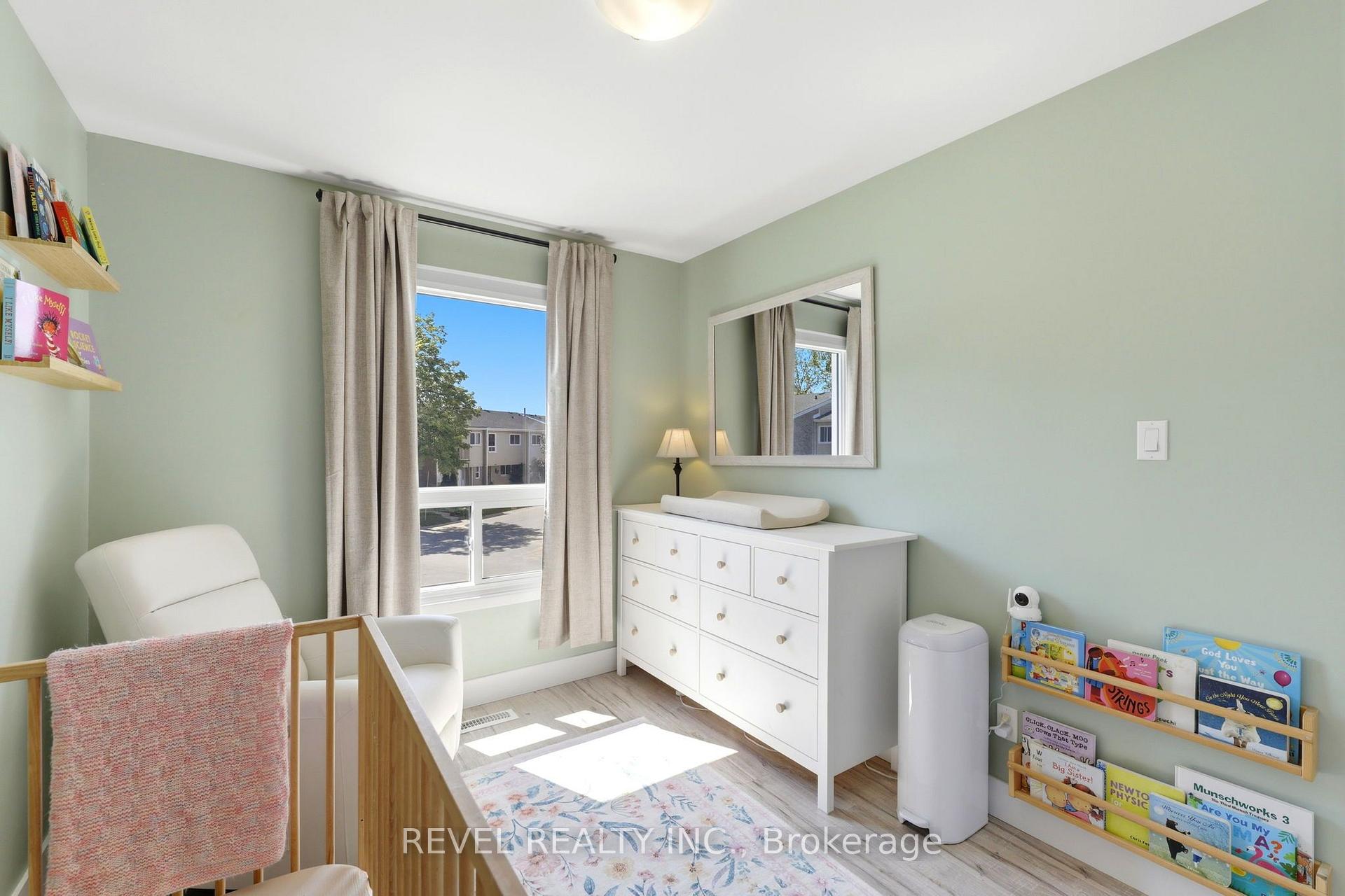 Photo 23 of Unit 2, 669 Osgoode Drive, London, South Y — HOMEH
