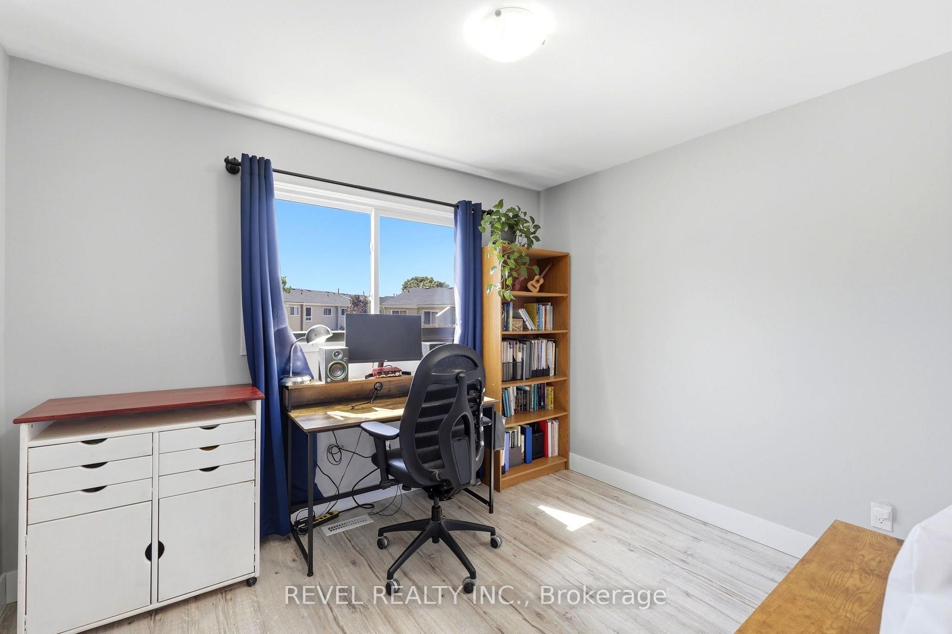 Photo 25 of Unit 2, 669 Osgoode Drive, London, South Y — HOMEH