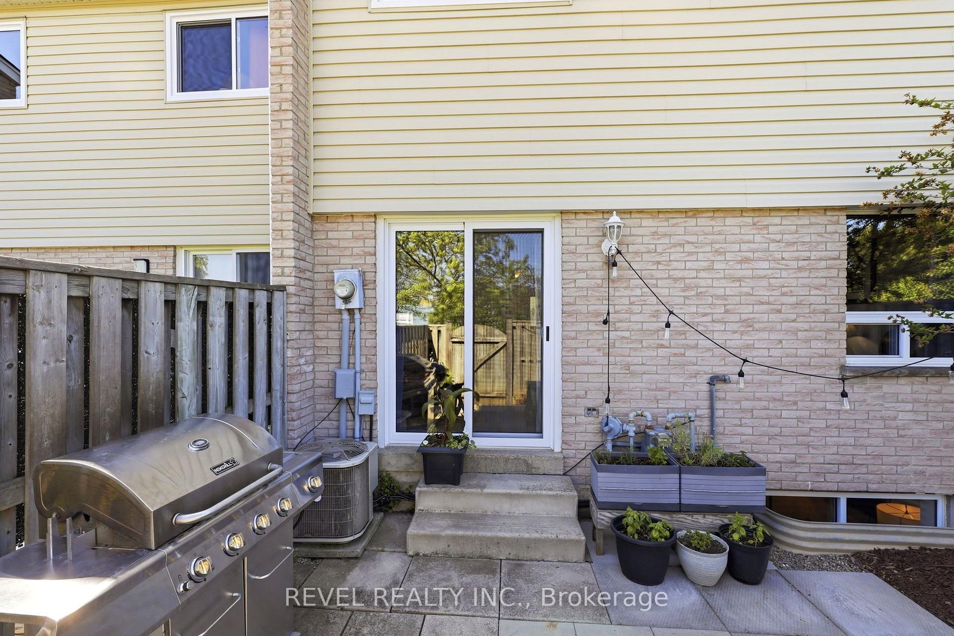 Photo 33 of Unit 2, 669 Osgoode Drive, London, South Y — HOMEH