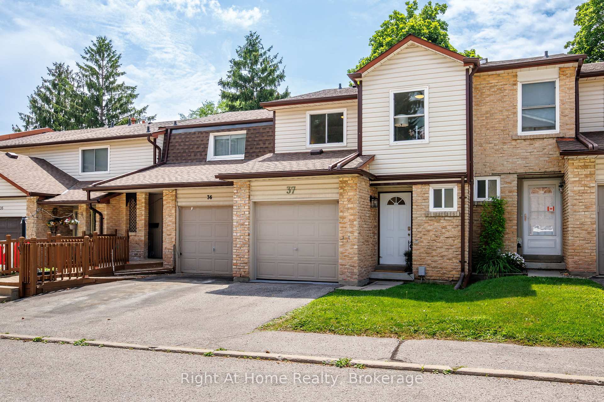 Photo 1 of Unit 37, 1330 Trowbridge Drive, Oshawa, Centennial — HOMEH