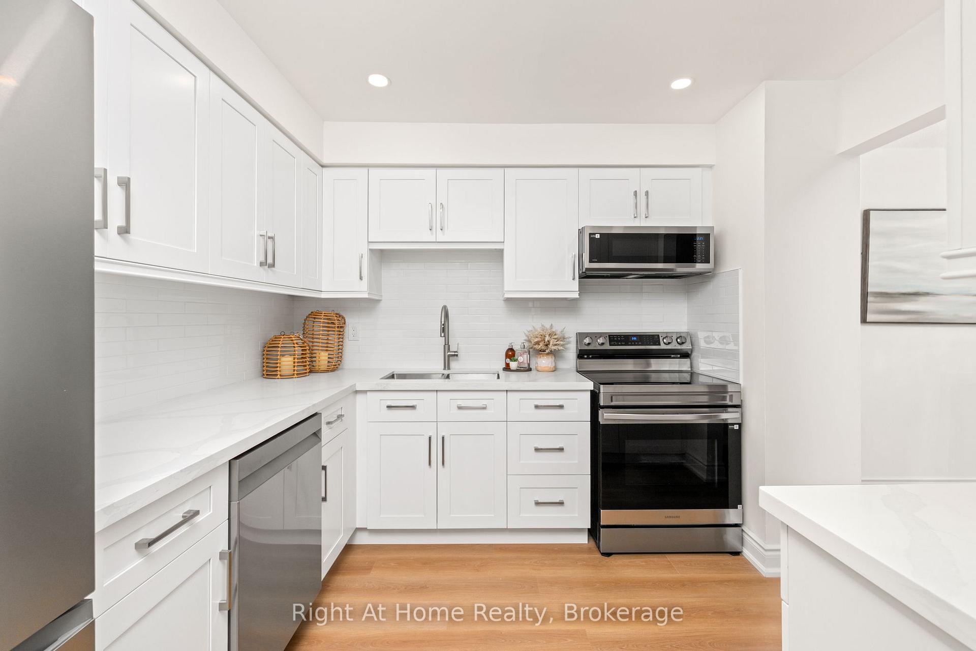 Photo 6 of Unit 37, 1330 Trowbridge Drive, Oshawa, Centennial — HOMEH