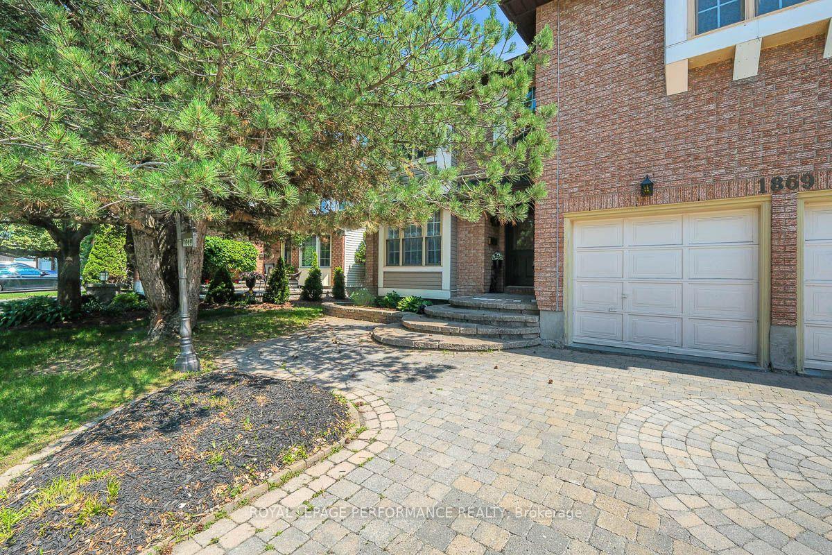 Photo 2 of 1869 Carrigan Drive, Ottawa, Fallingbrook/Pineridge — HOMEH