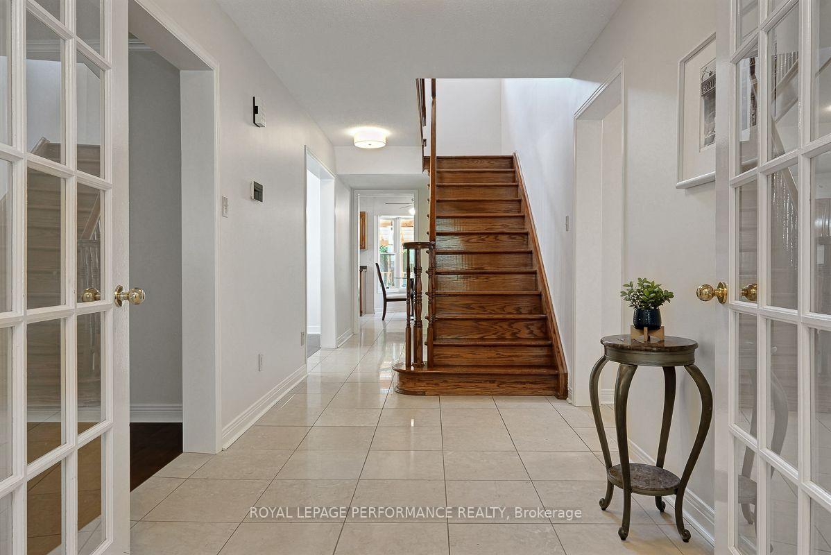 Photo 4 of 1869 Carrigan Drive, Ottawa, Fallingbrook/Pineridge — HOMEH