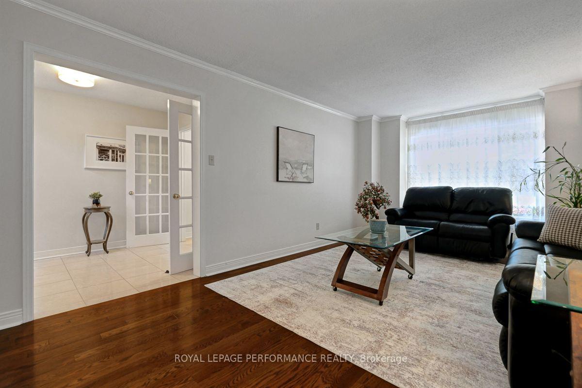 Photo 6 of 1869 Carrigan Drive, Ottawa, Fallingbrook/Pineridge — HOMEH