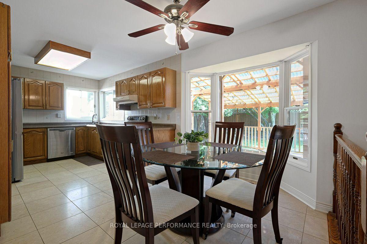 Photo 13 of 1869 Carrigan Drive, Ottawa, Fallingbrook/Pineridge — HOMEH