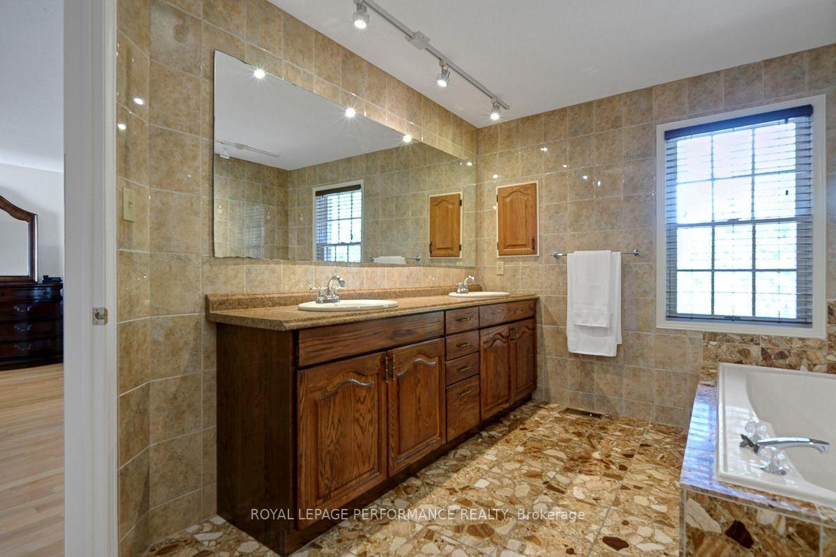 Photo 26 of 1869 Carrigan Drive, Ottawa, Fallingbrook/Pineridge — HOMEH