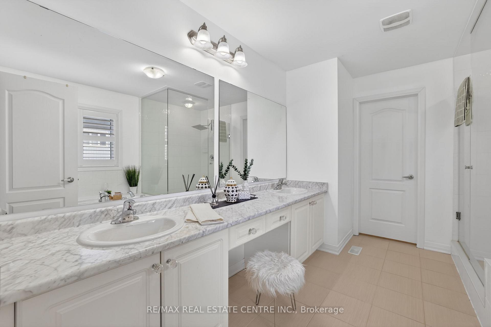 Photo 27 of 27 Drew Brown Boulevard, Orangeville — HOMEH